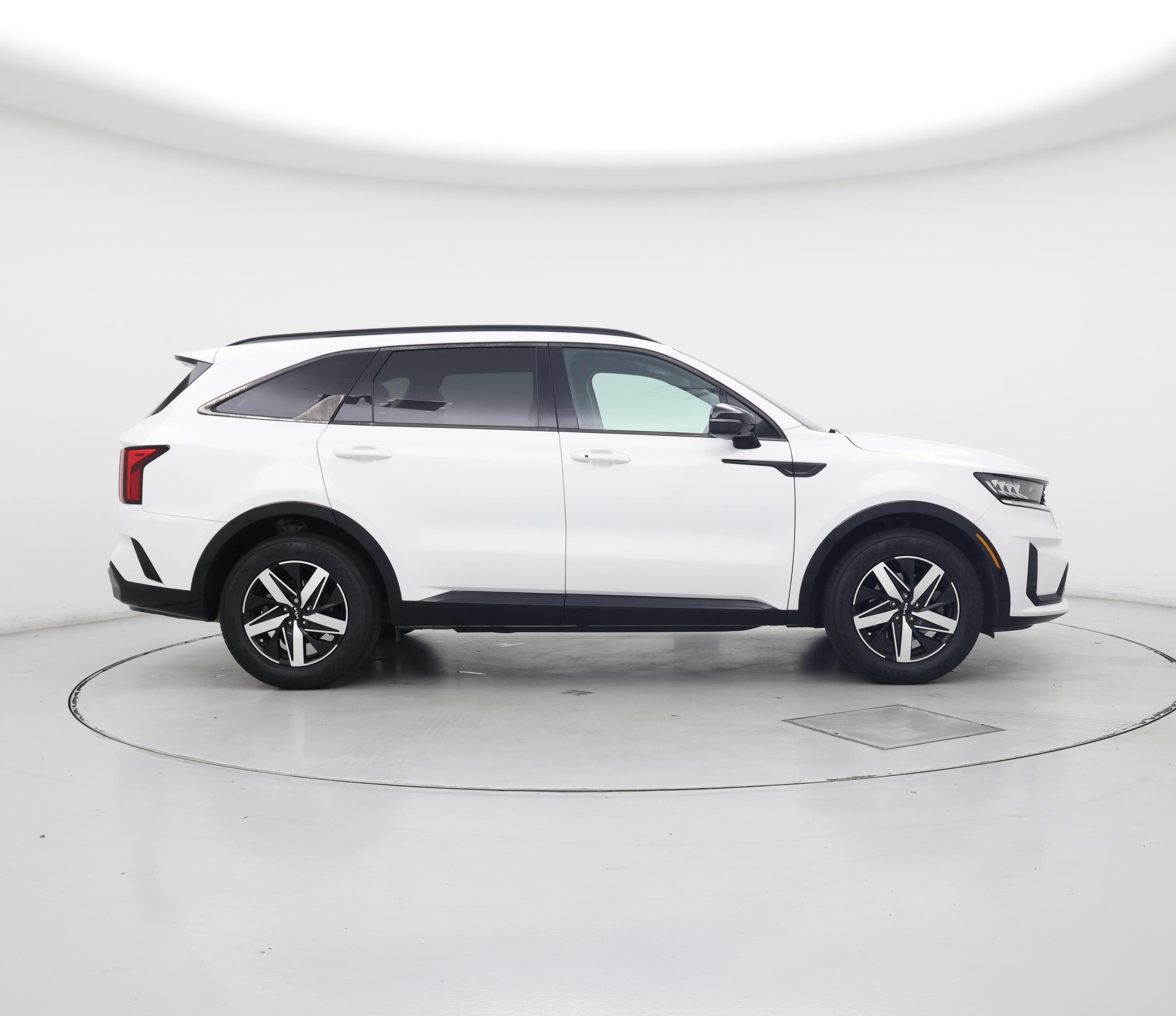 Thumbnail: 2023 Kia Sorento - 7