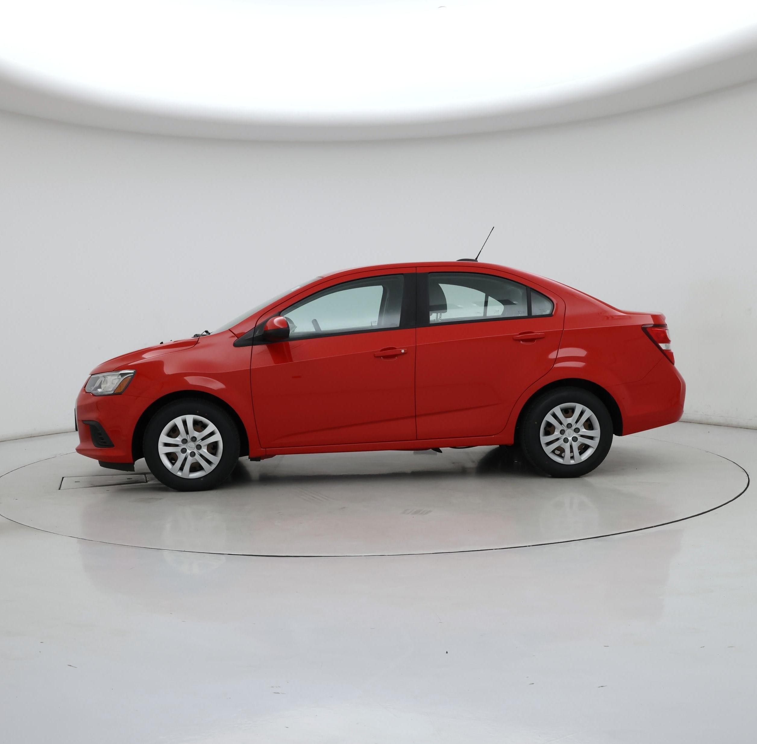 Thumbnail: 2017 Chevrolet Sonic - 3