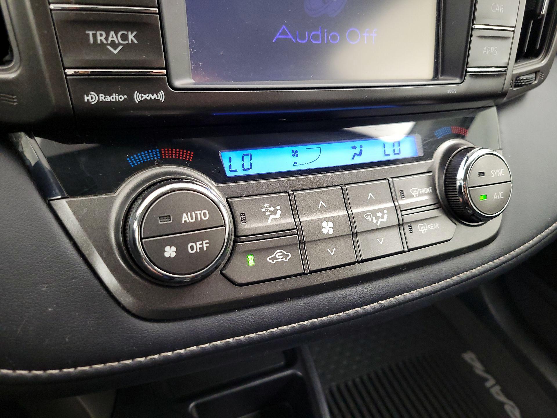 Thumbnail: 2013 Toyota RAV4 - 16
