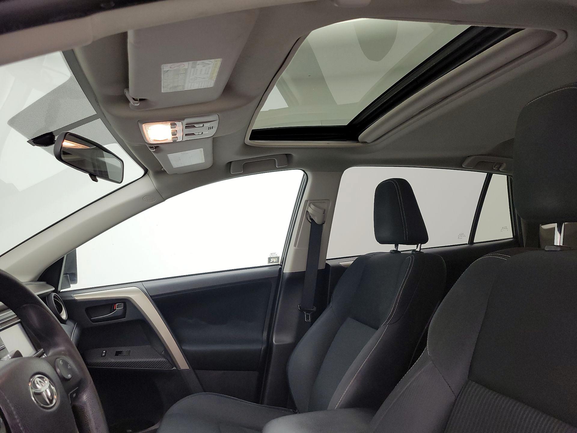 Thumbnail: 2013 Toyota RAV4 - 19