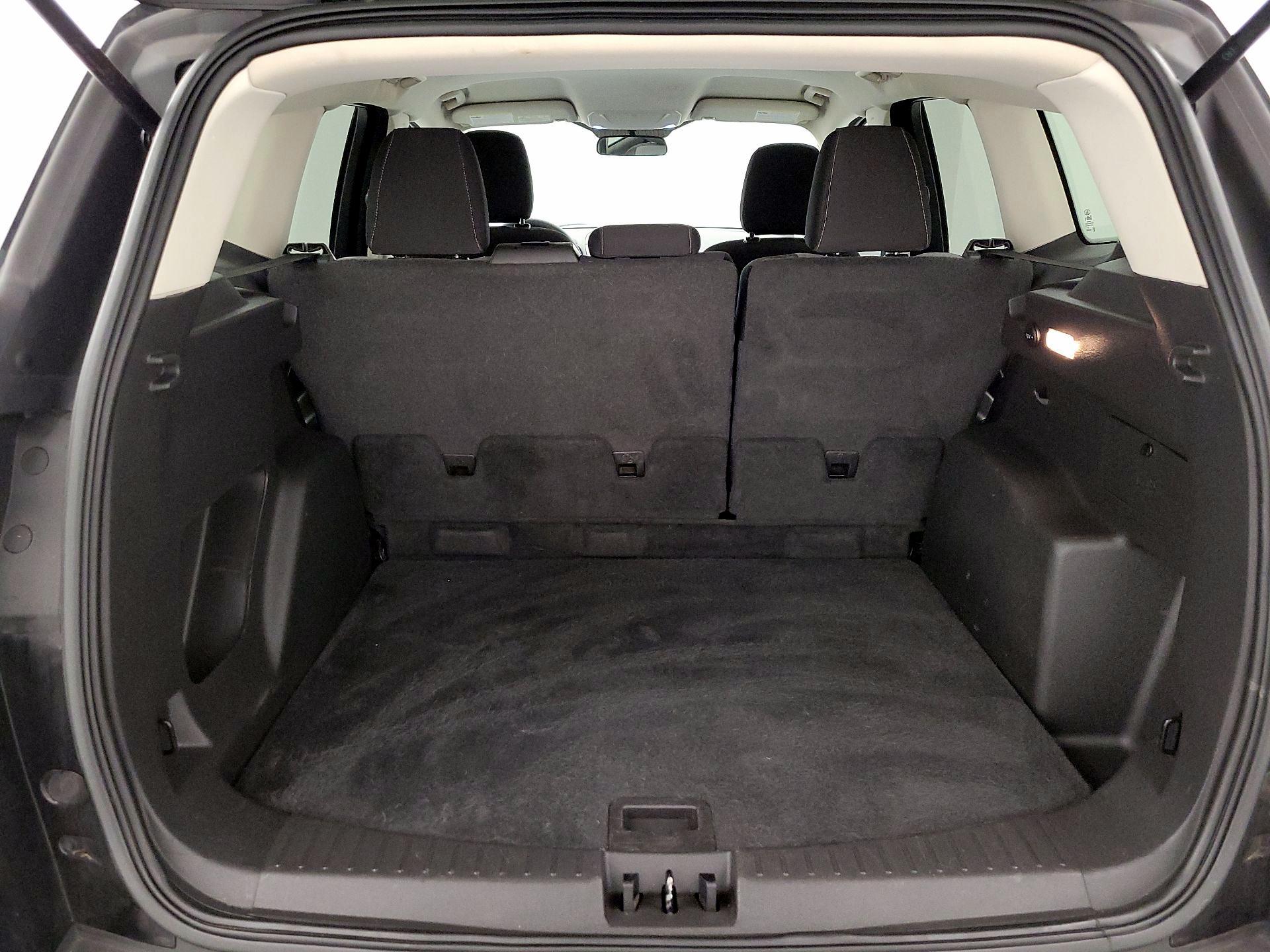 Thumbnail: 2019 Ford Escape - 20