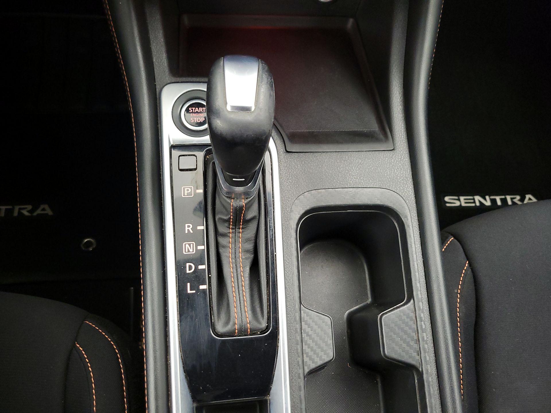 Thumbnail: 2021 Nissan Sentra - 17