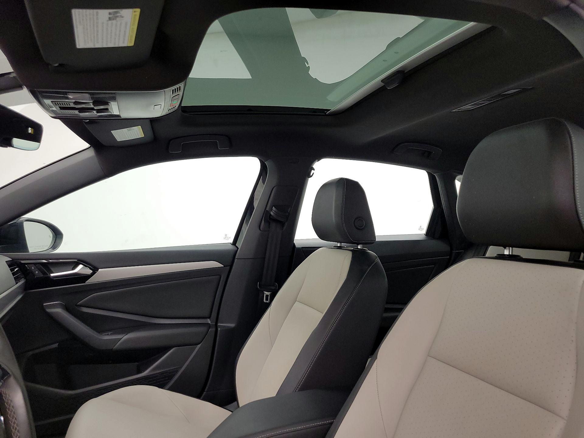 Thumbnail: 2021 Volkswagen Jetta - 19
