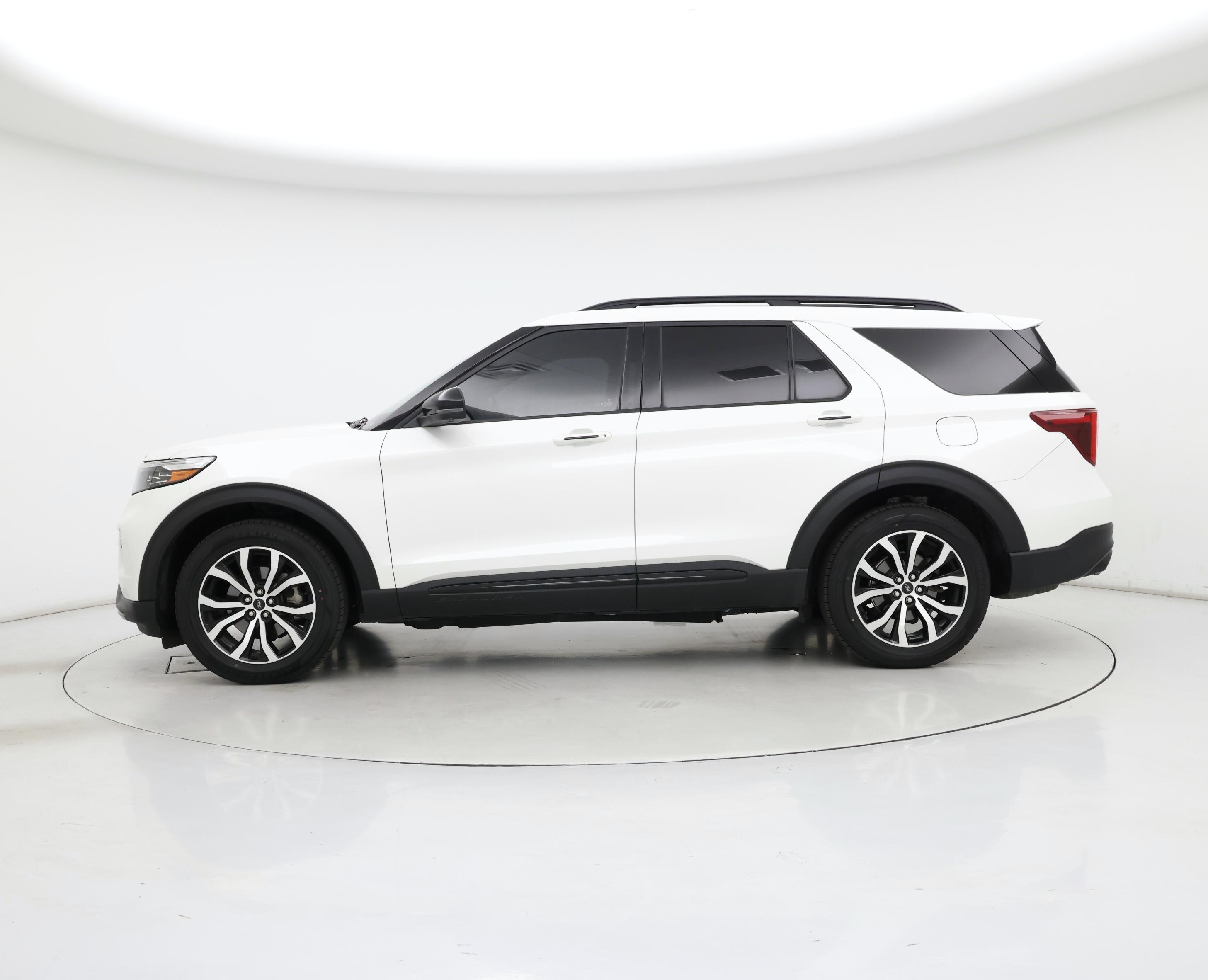 Thumbnail: 2021 Ford Explorer - 3
