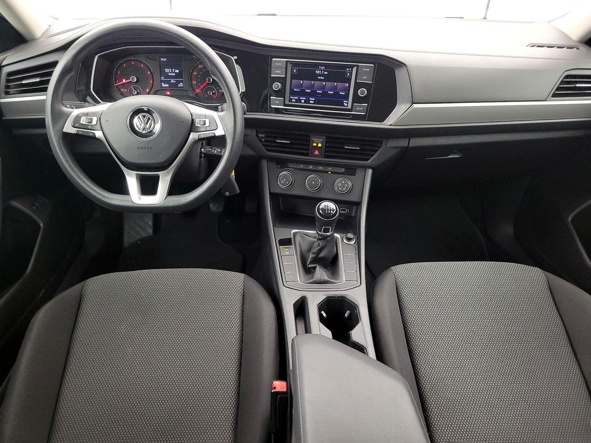 Thumbnail: 2019 Volkswagen Jetta - 9