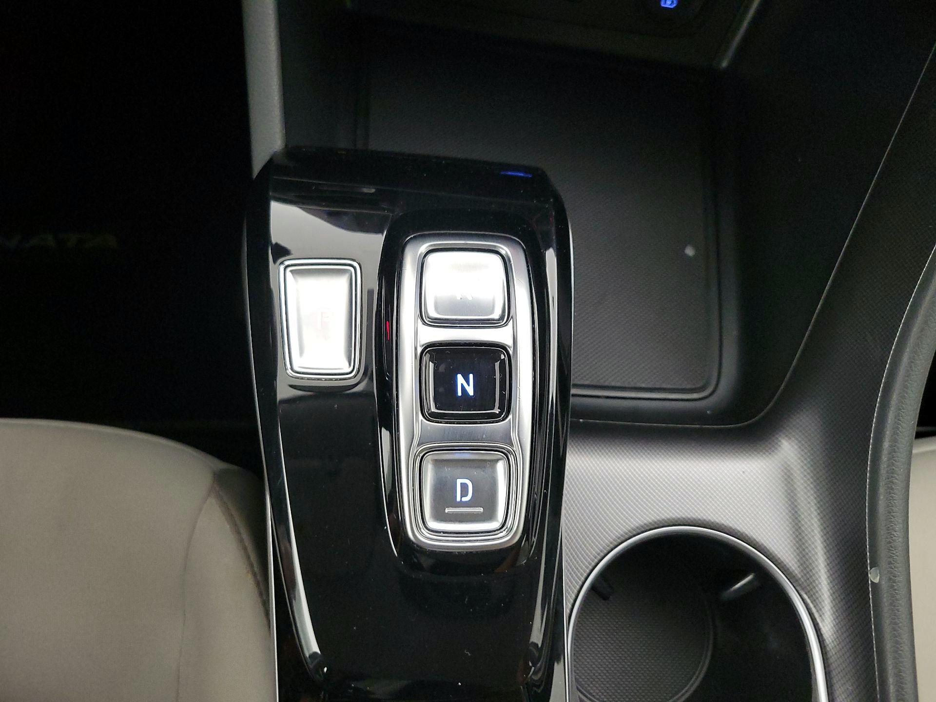 Thumbnail: 2023 Hyundai Sonata - 18