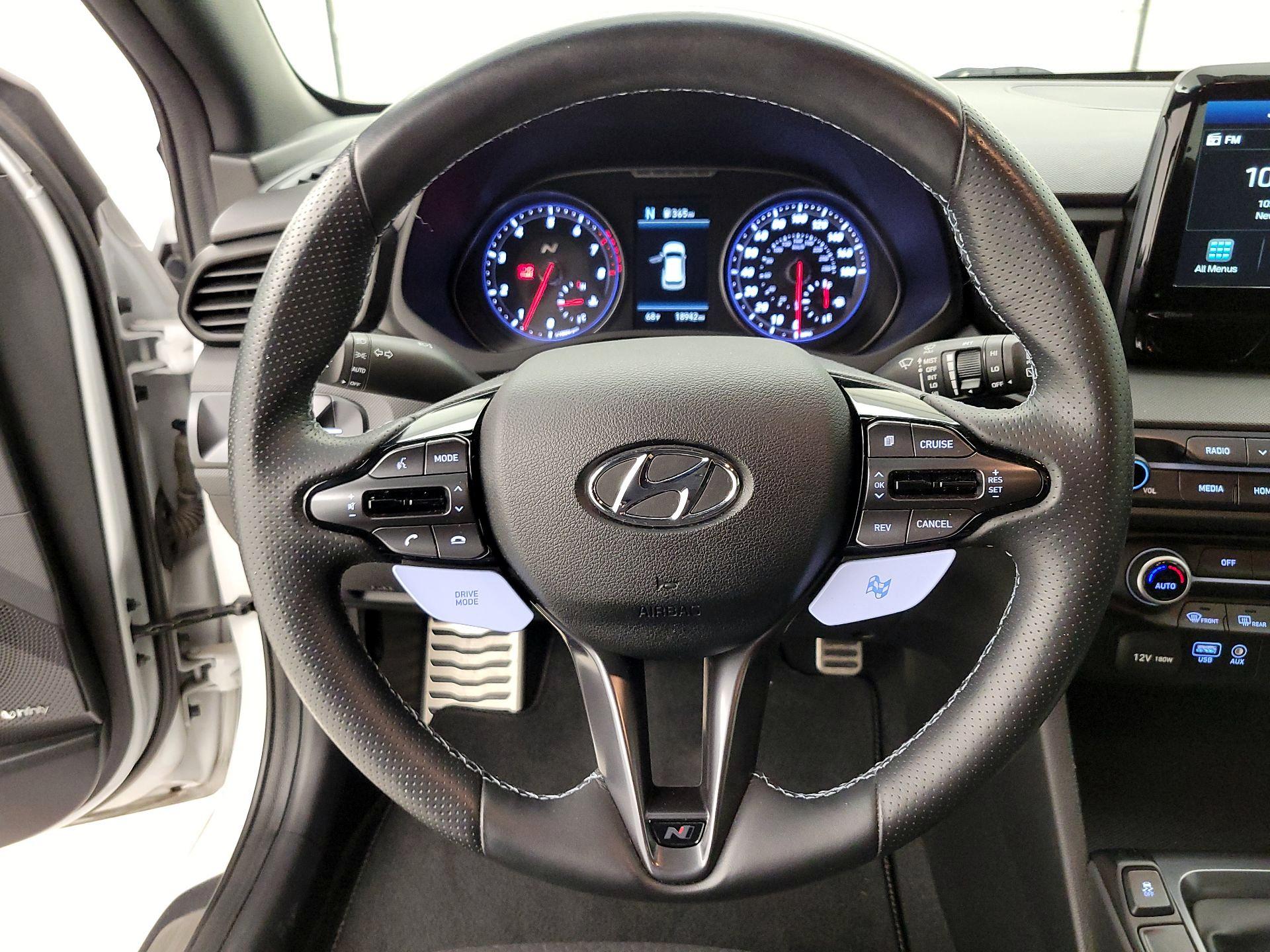 Thumbnail: 2019 Hyundai Veloster - 10
