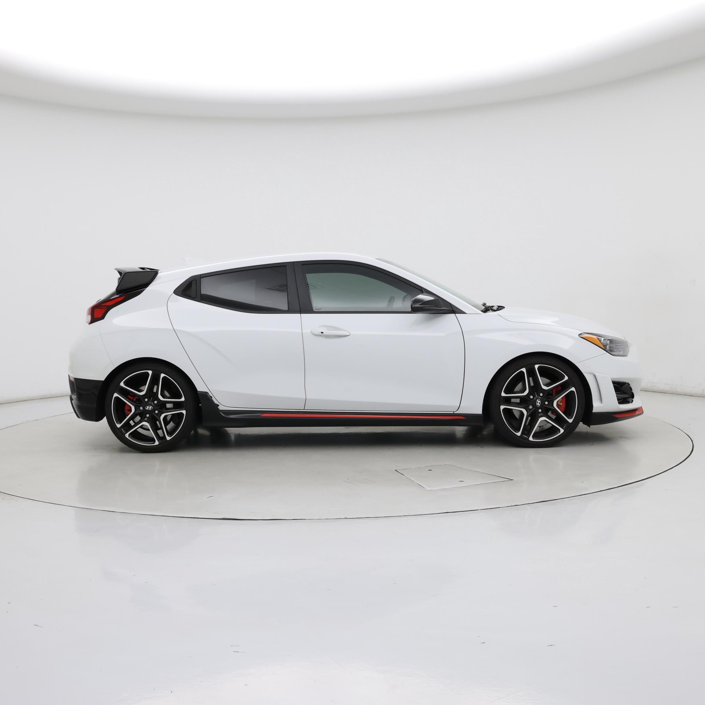 Thumbnail: 2019 Hyundai Veloster - 7