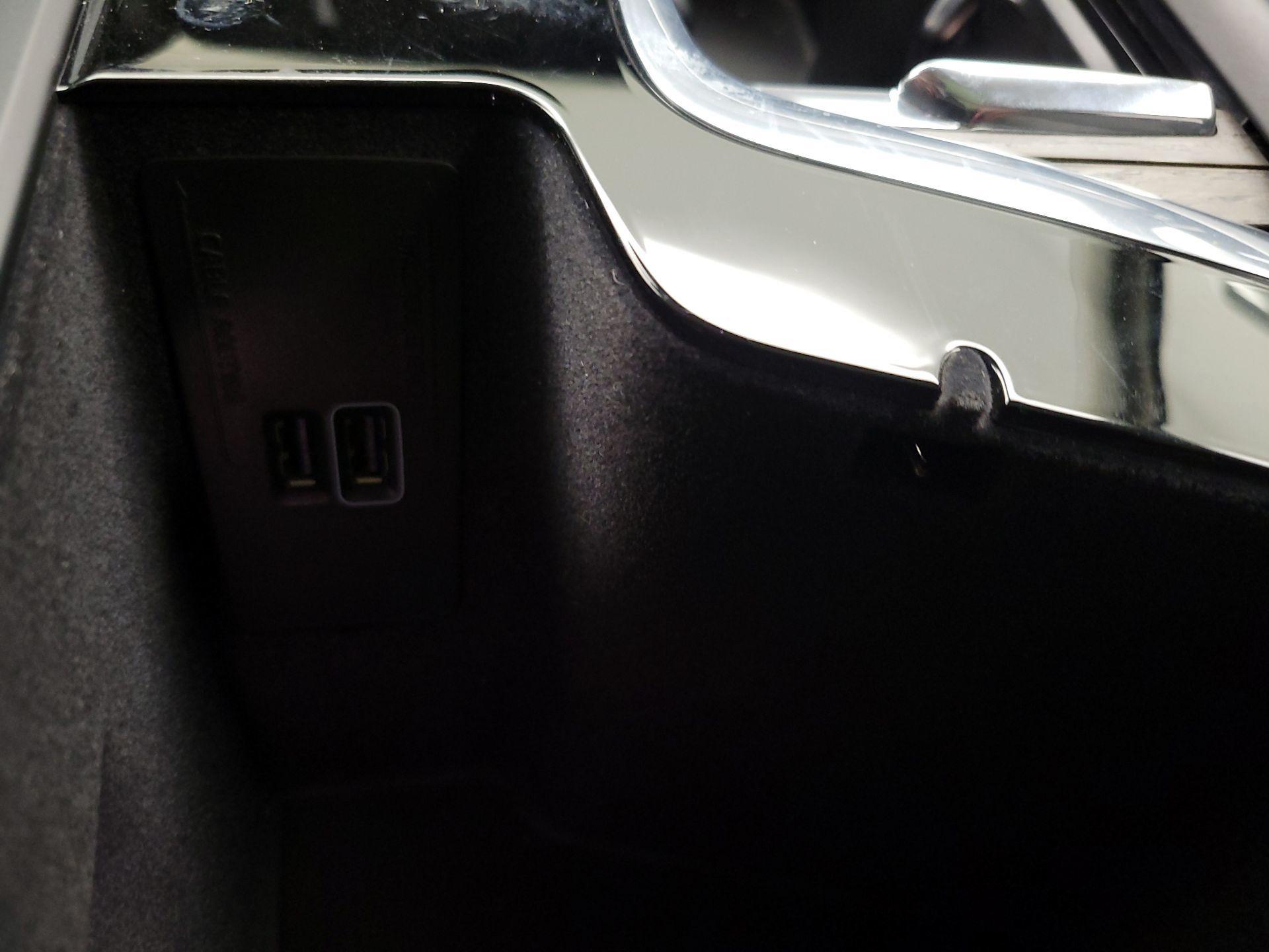Thumbnail: 2021 Volvo S90 - 19