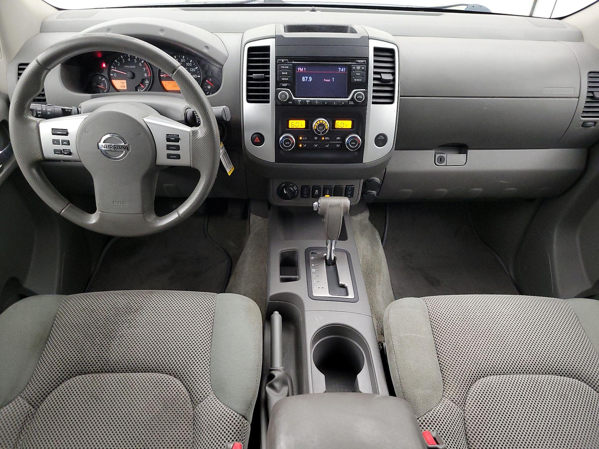 Thumbnail: 2015 Nissan Frontier - 9