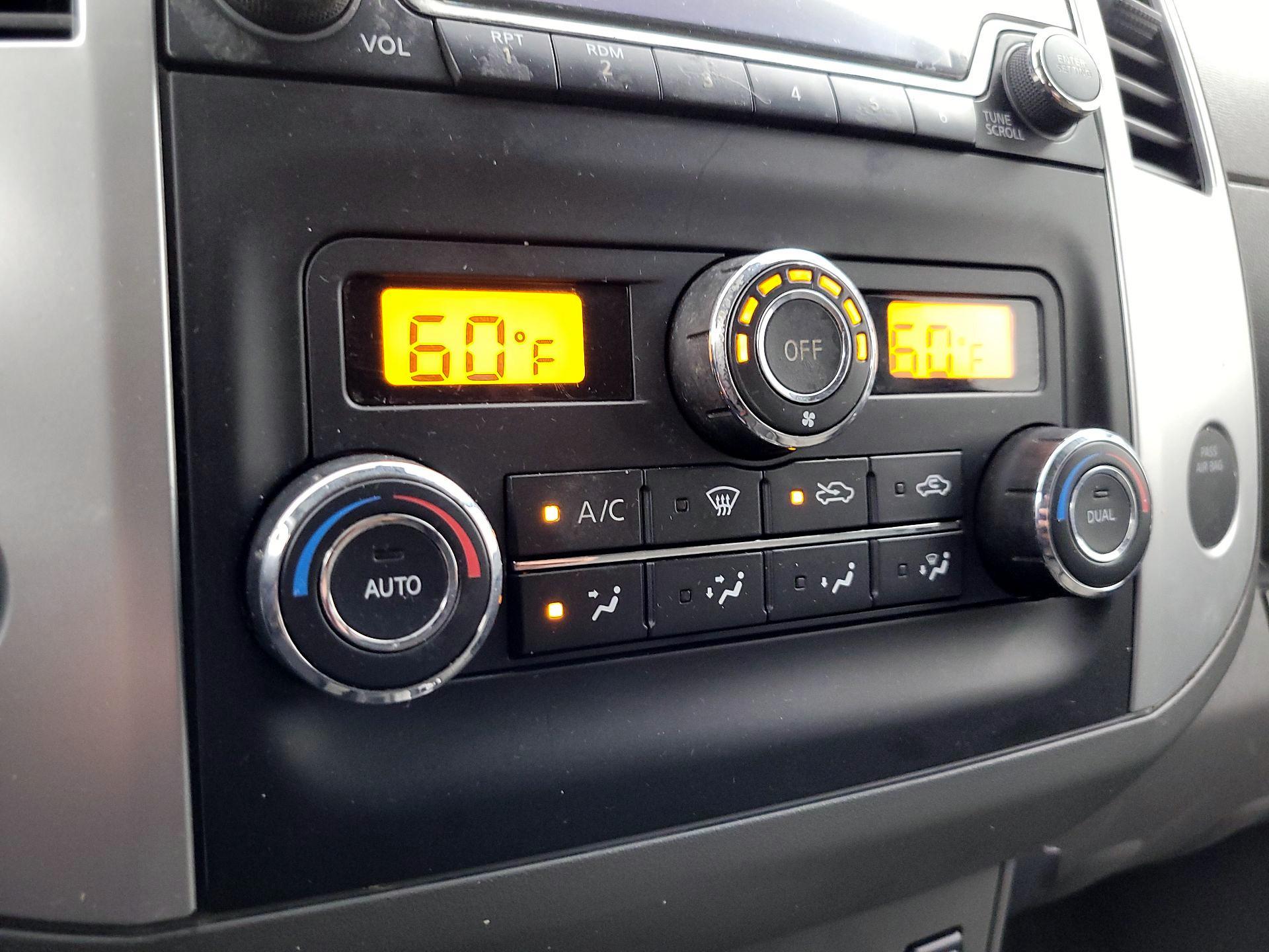 Thumbnail: 2015 Nissan Frontier - 16