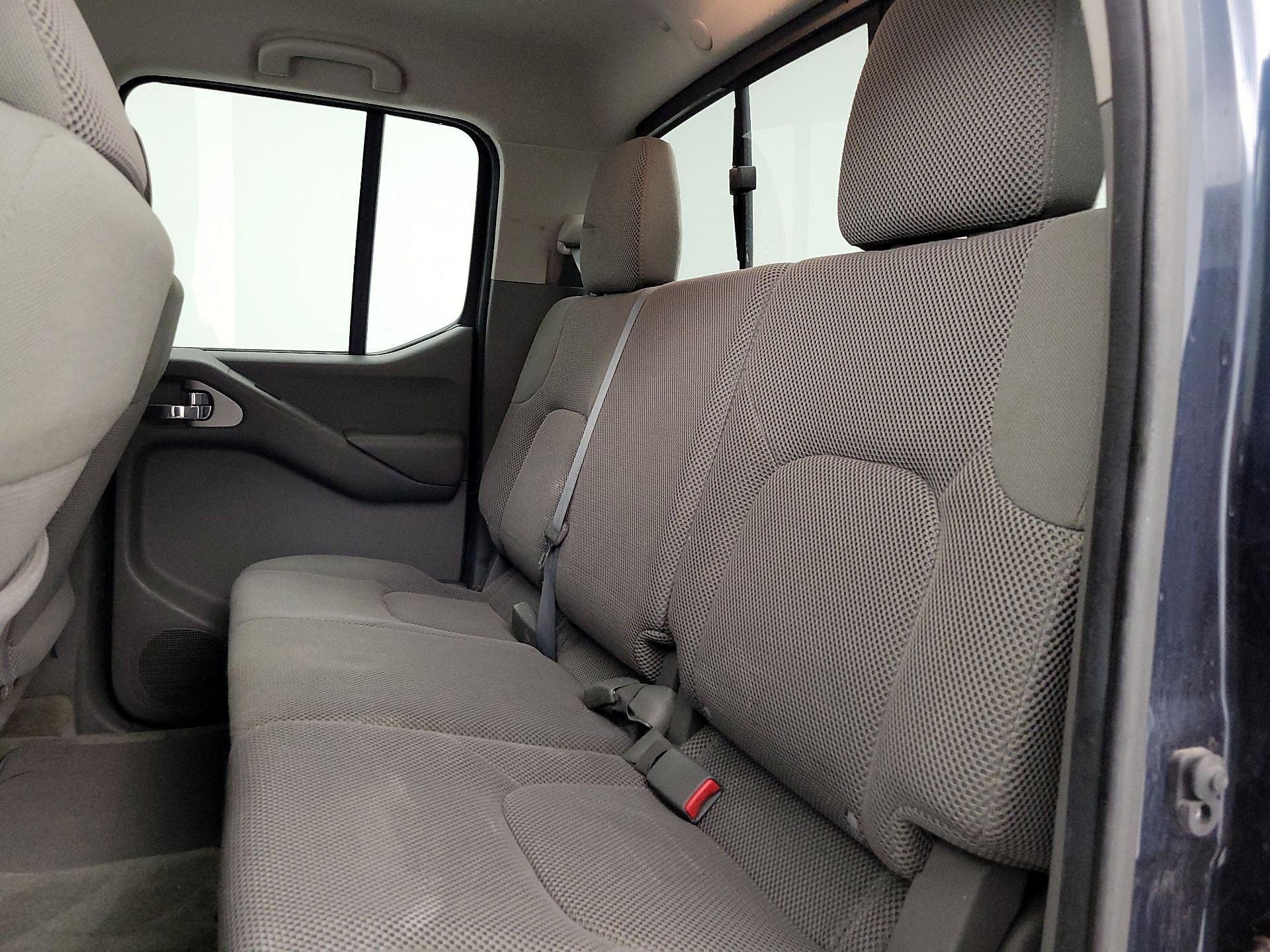 Thumbnail: 2015 Nissan Frontier - 19