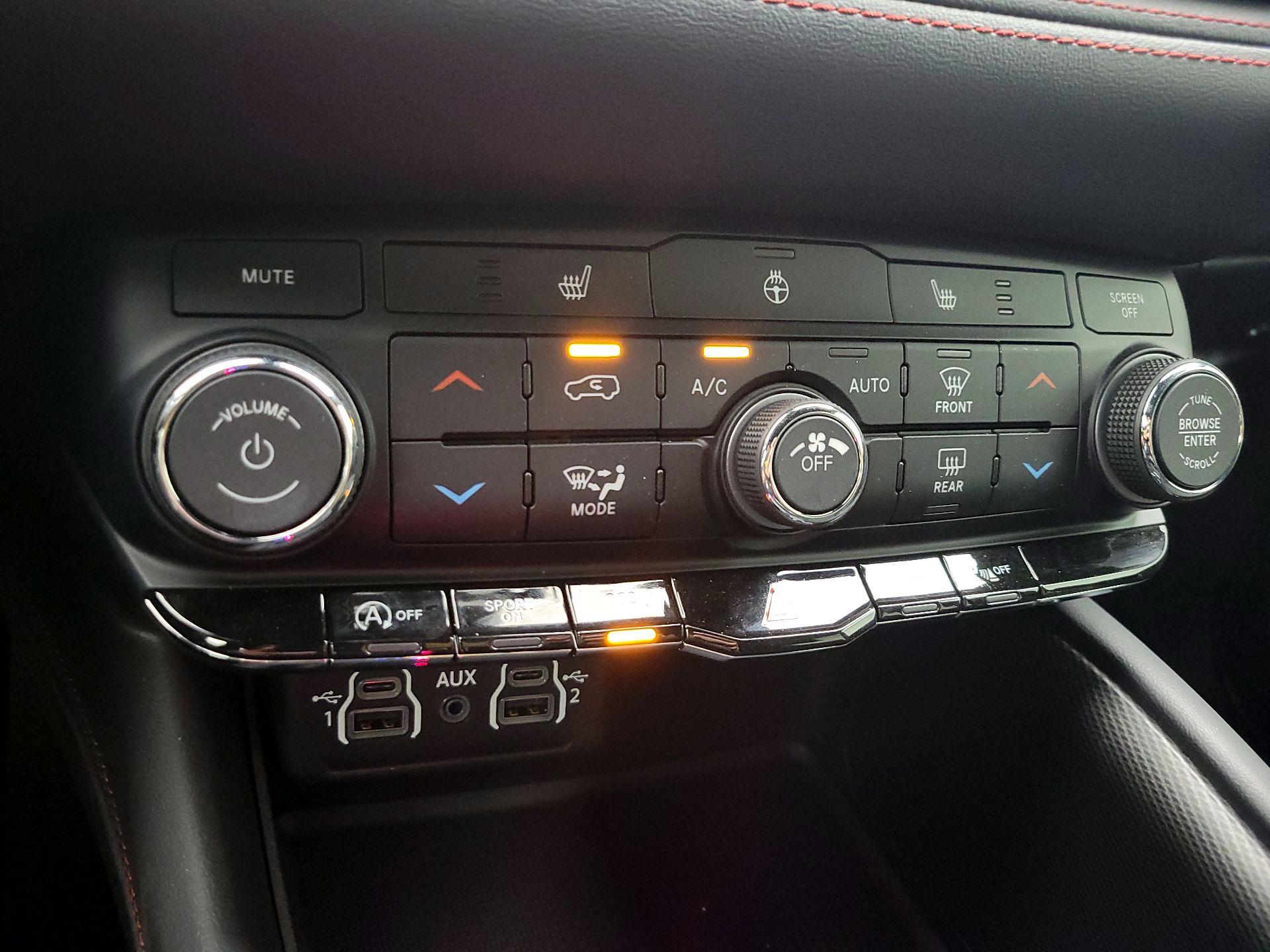 Thumbnail: 2025 Dodge Durango - 17