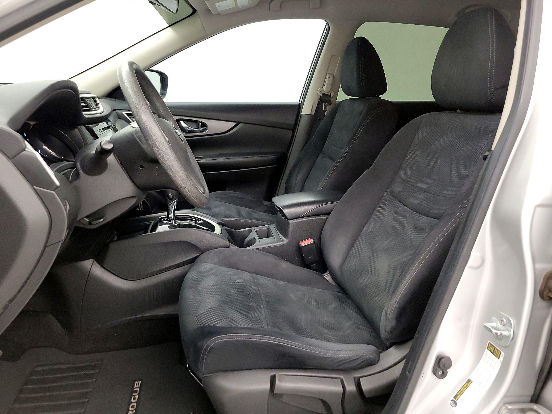 Thumbnail: 2016 Nissan Rogue - 11