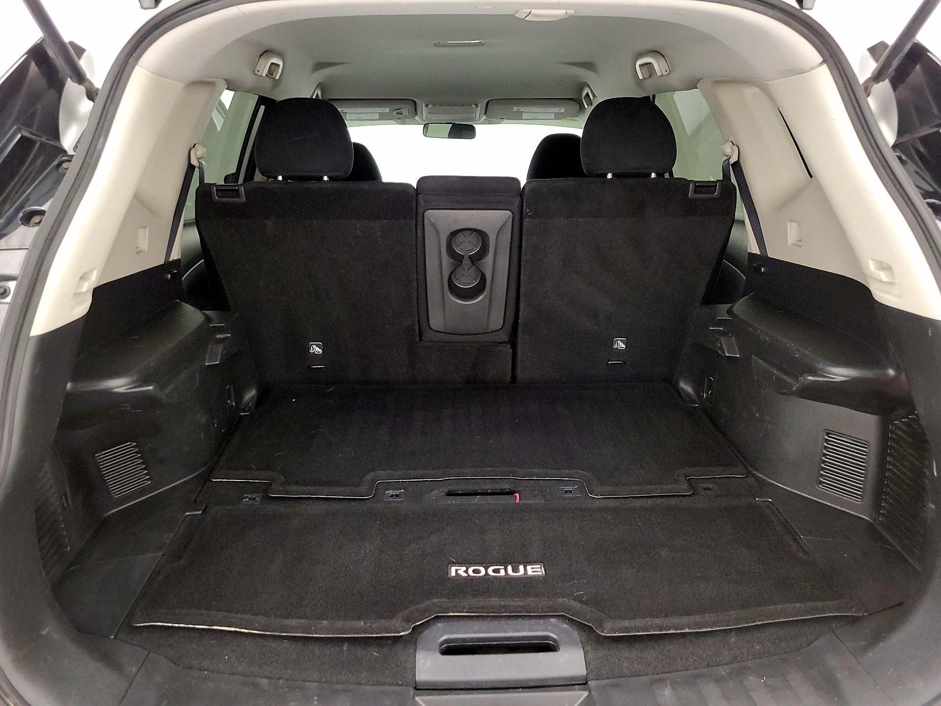 Thumbnail: 2016 Nissan Rogue - 20