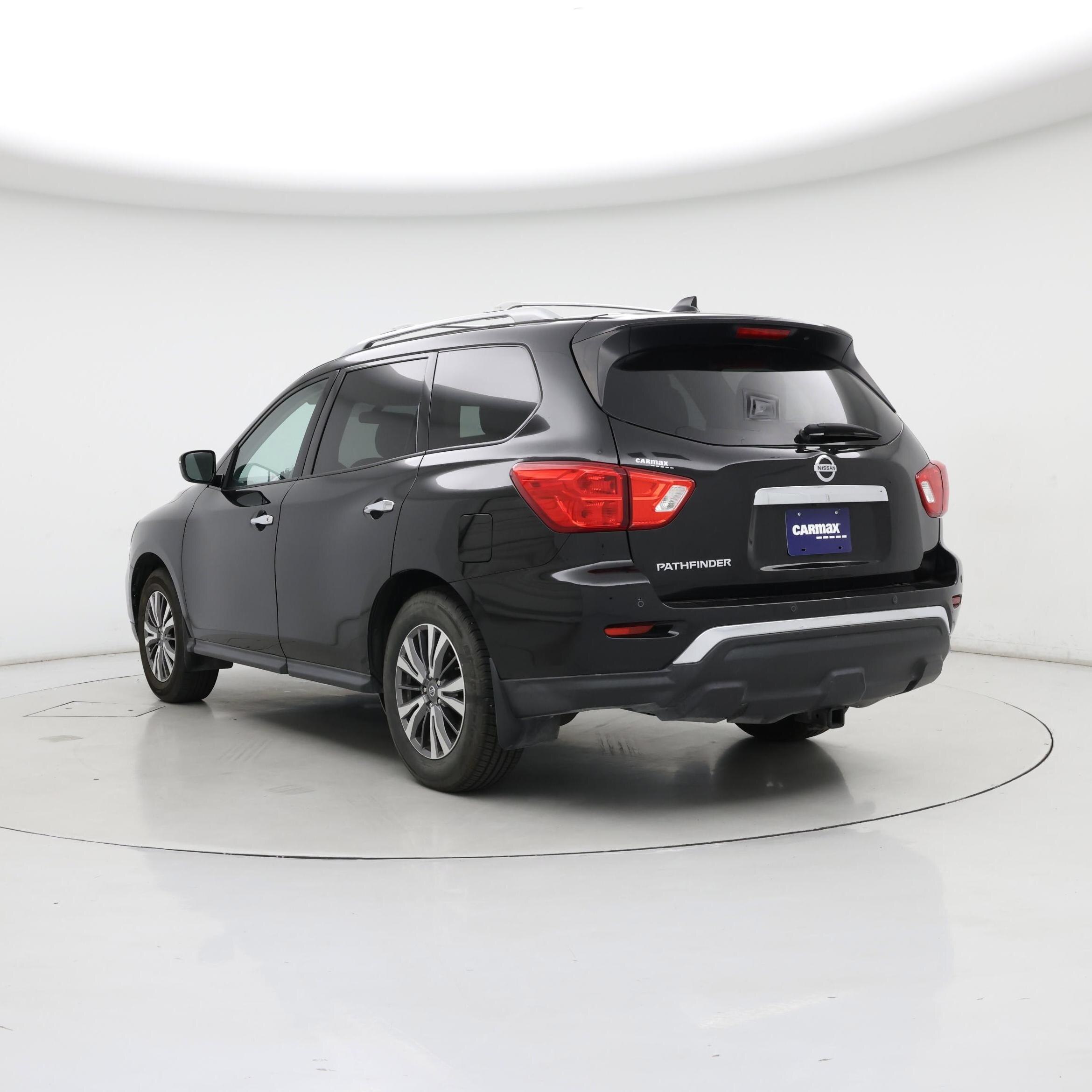 Thumbnail: 2019 Nissan Pathfinder - 2