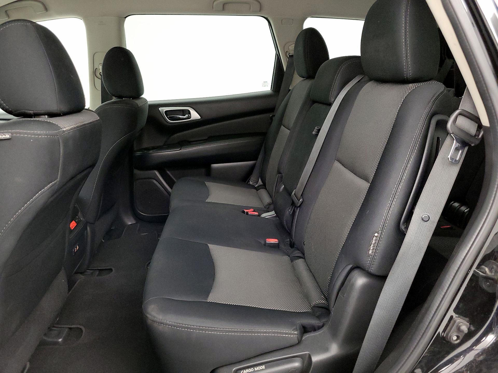 Thumbnail: 2019 Nissan Pathfinder - 19