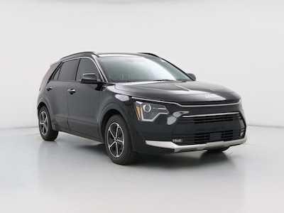 Black 2023 Kia Niro SX