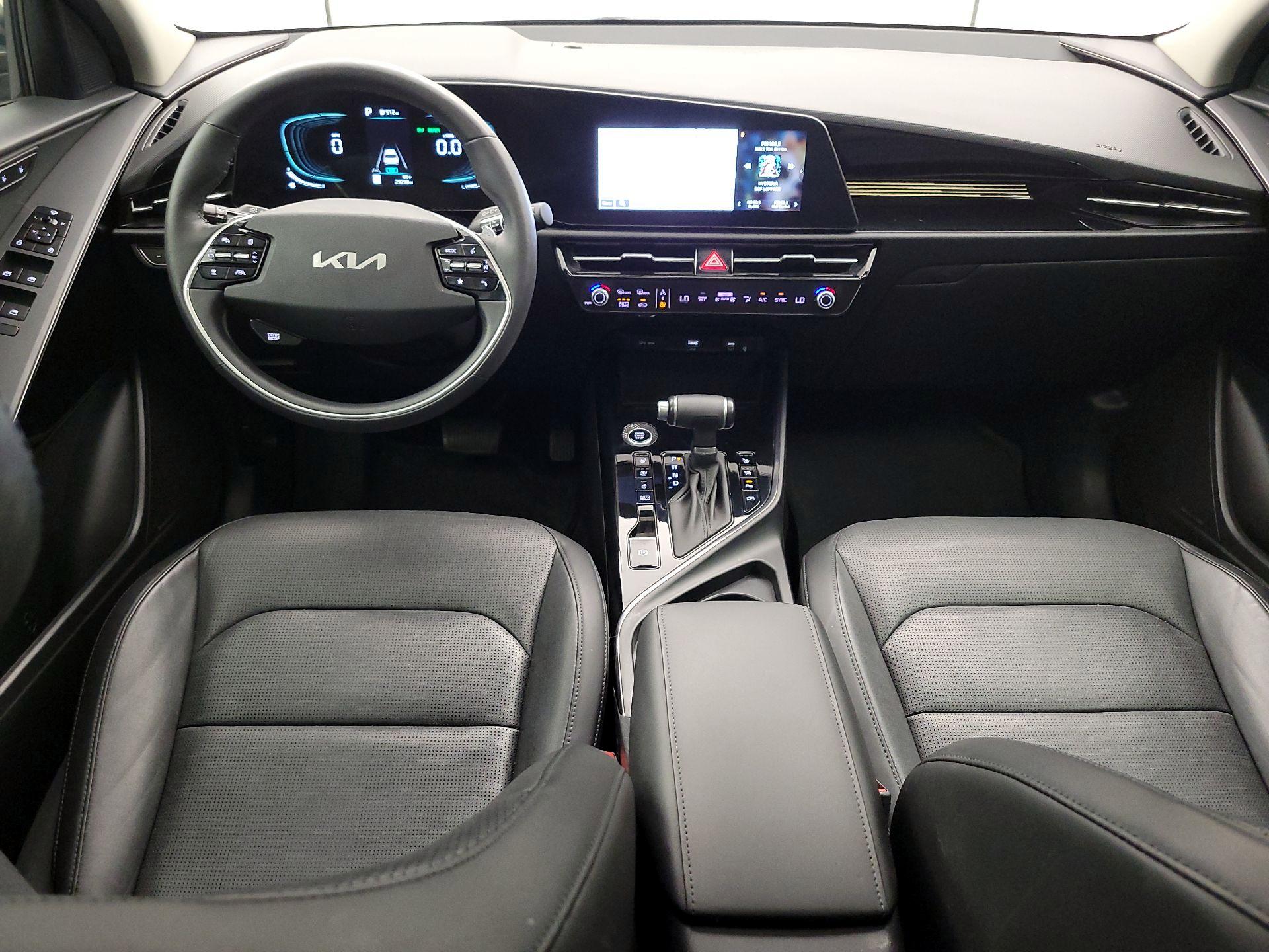 Thumbnail: 2023 Kia Niro - 9