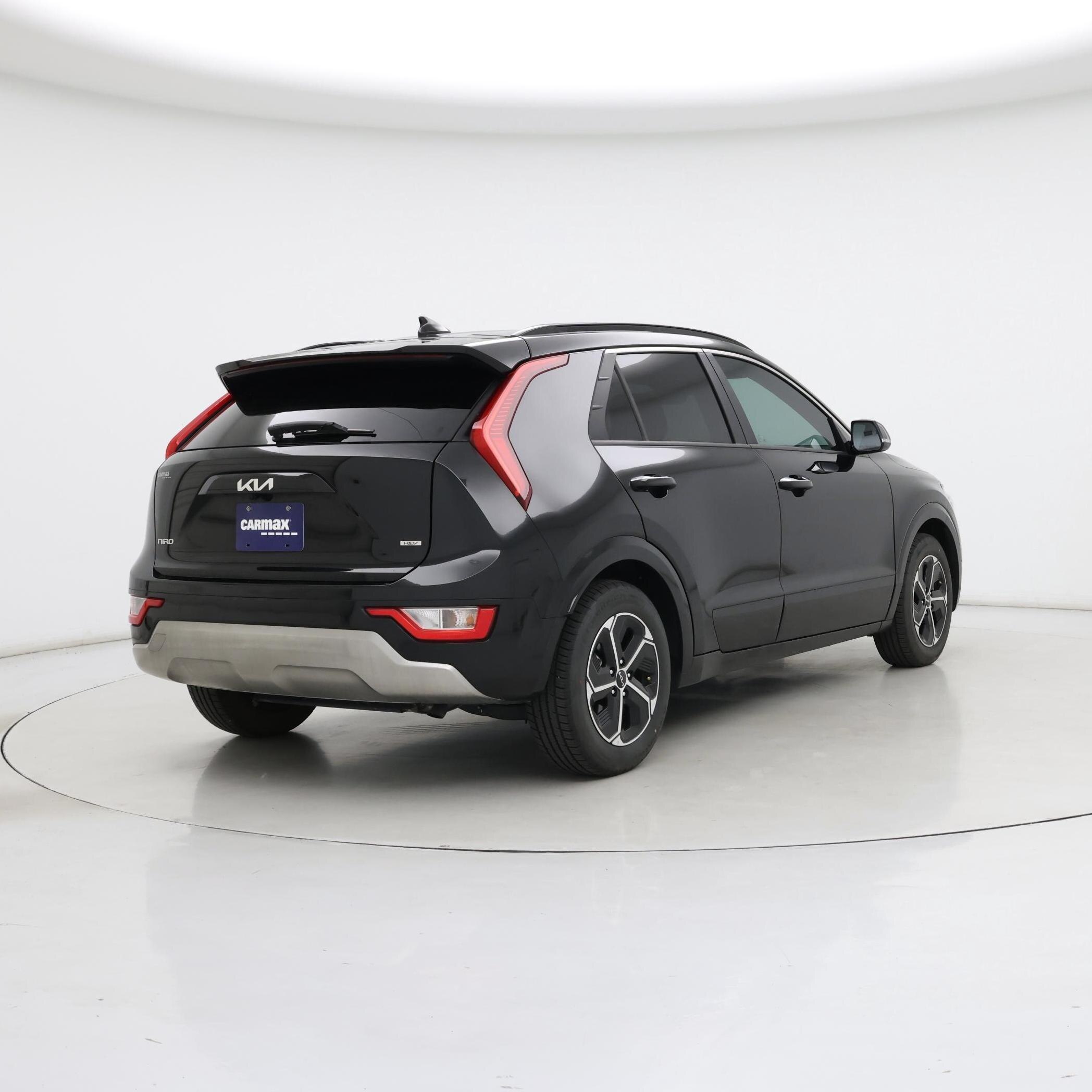 Thumbnail: 2023 Kia Niro - 8