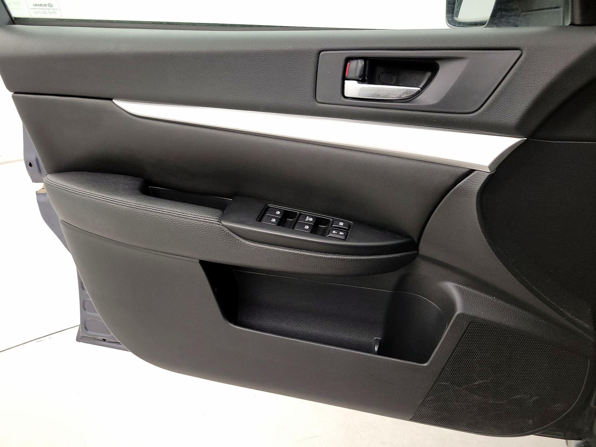 Thumbnail: 2014 Subaru Outback - 12