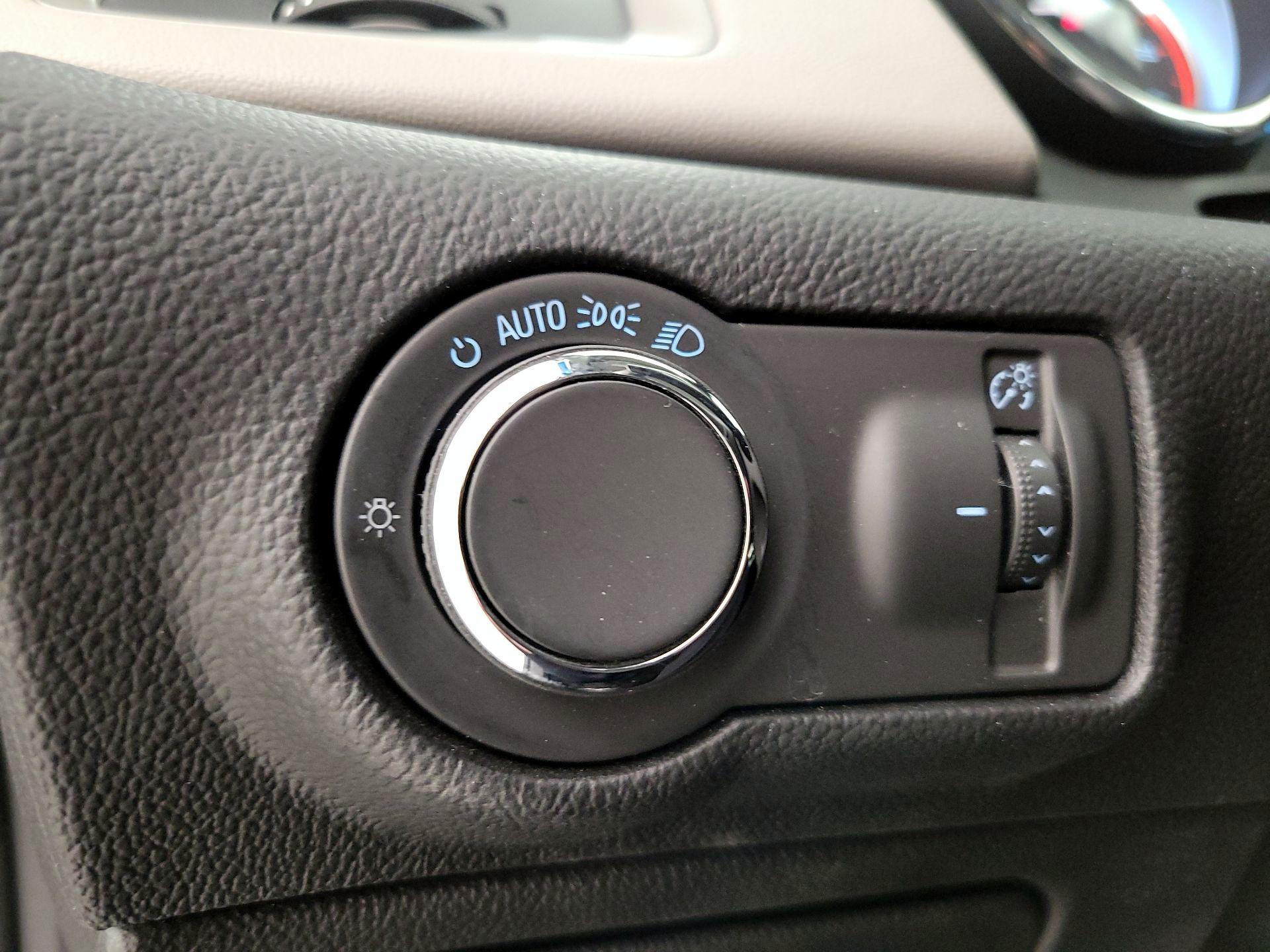 Thumbnail: 2015 Buick Verano - 13