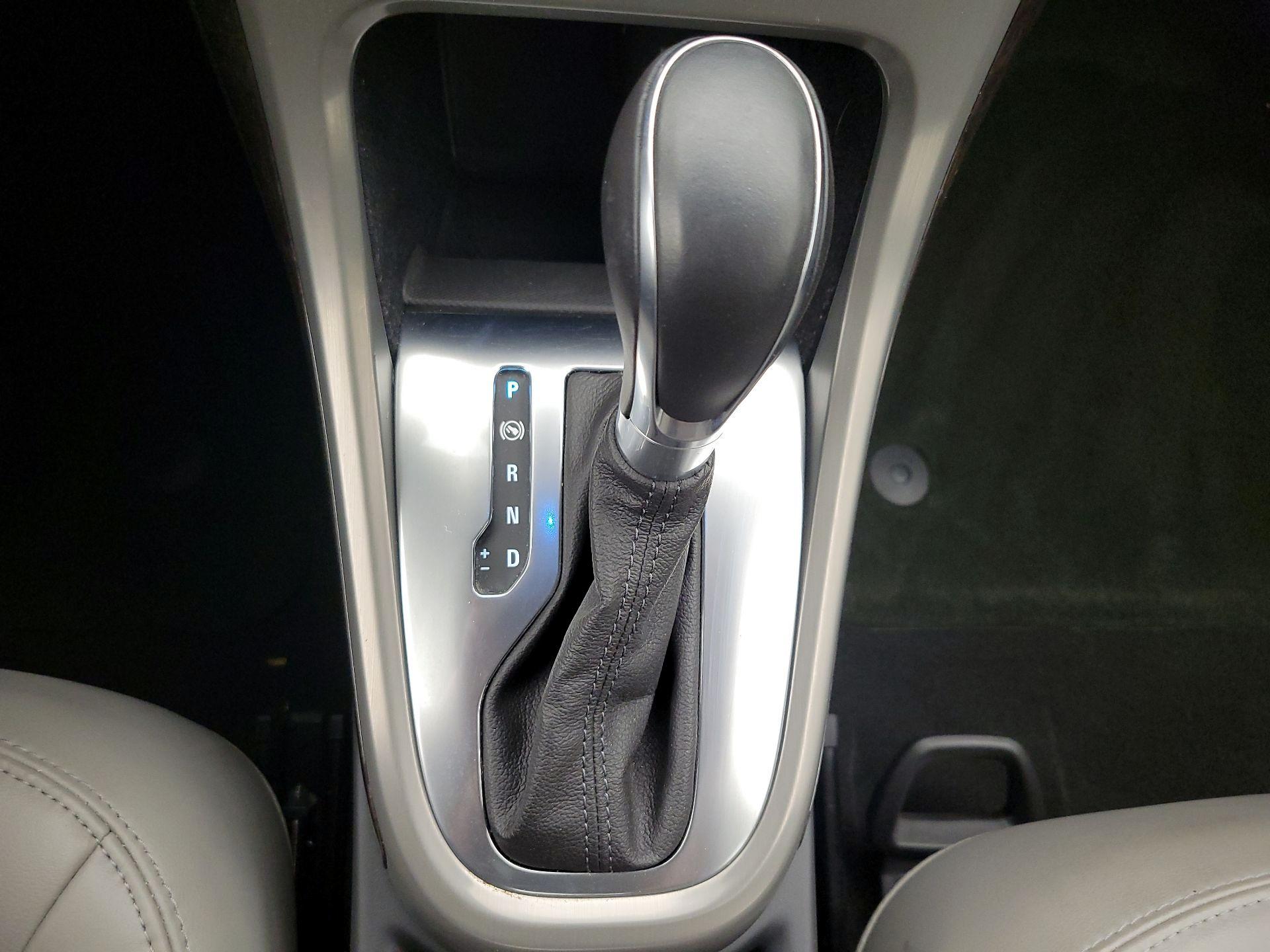 Thumbnail: 2015 Buick Verano - 17