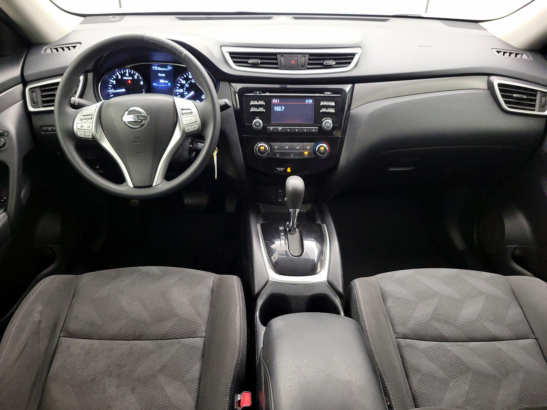 Thumbnail: 2016 Nissan Rogue - 9