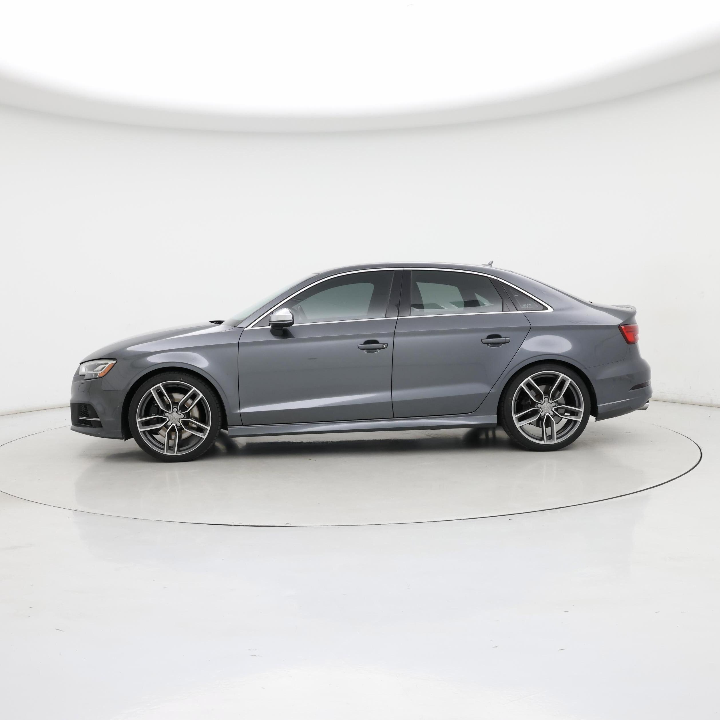 Thumbnail: 2017 Audi S3 - 3