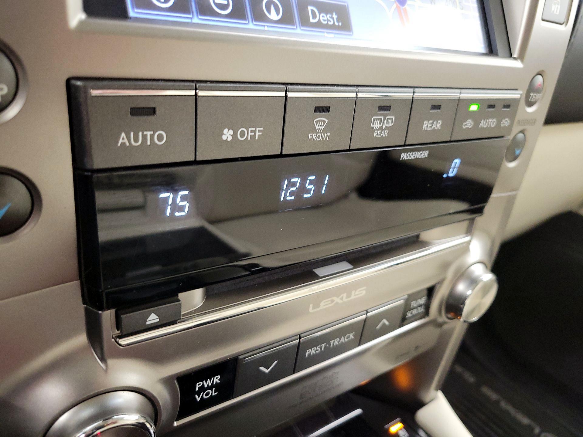 Thumbnail: 2021 Lexus GX - 17