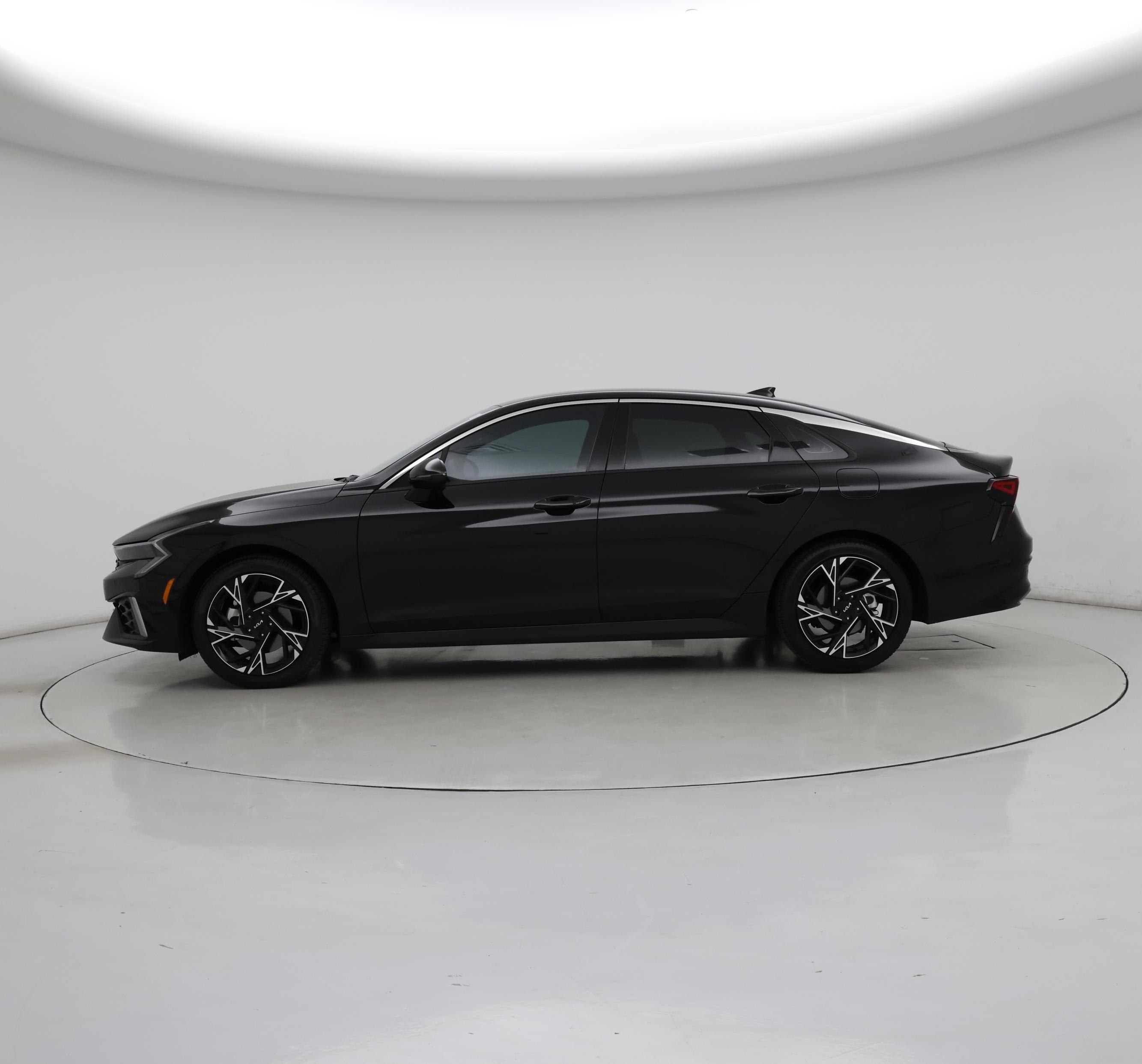 Thumbnail: 2025 Kia K5 - 3