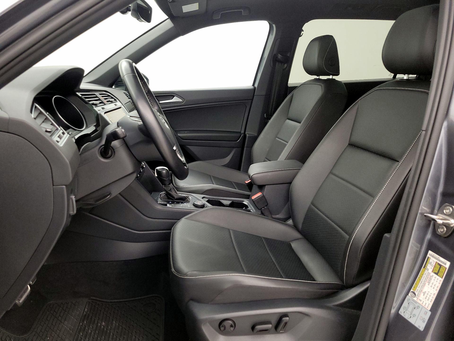 Thumbnail: 2021 Volkswagen Tiguan - 11