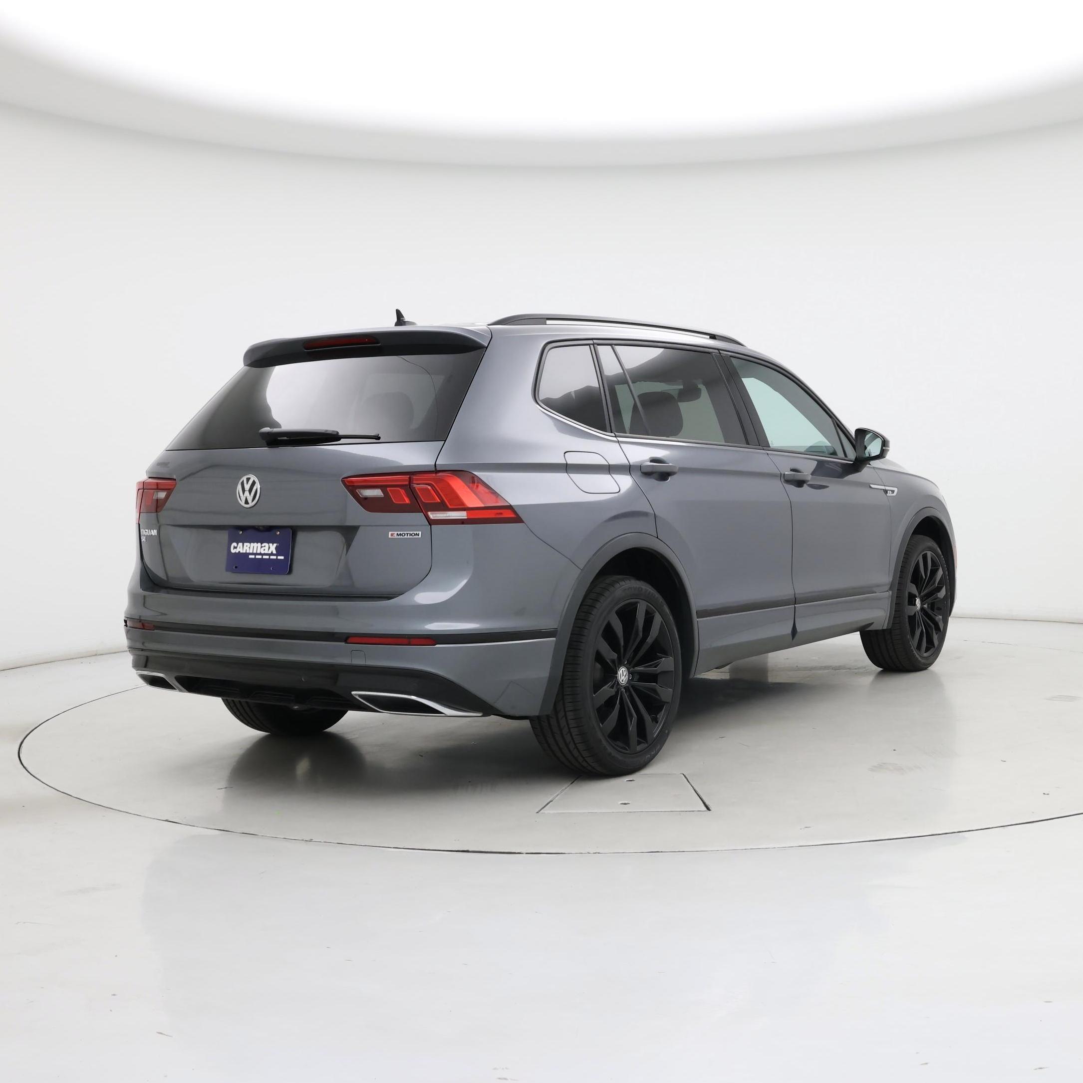 Thumbnail: 2021 Volkswagen Tiguan - 8