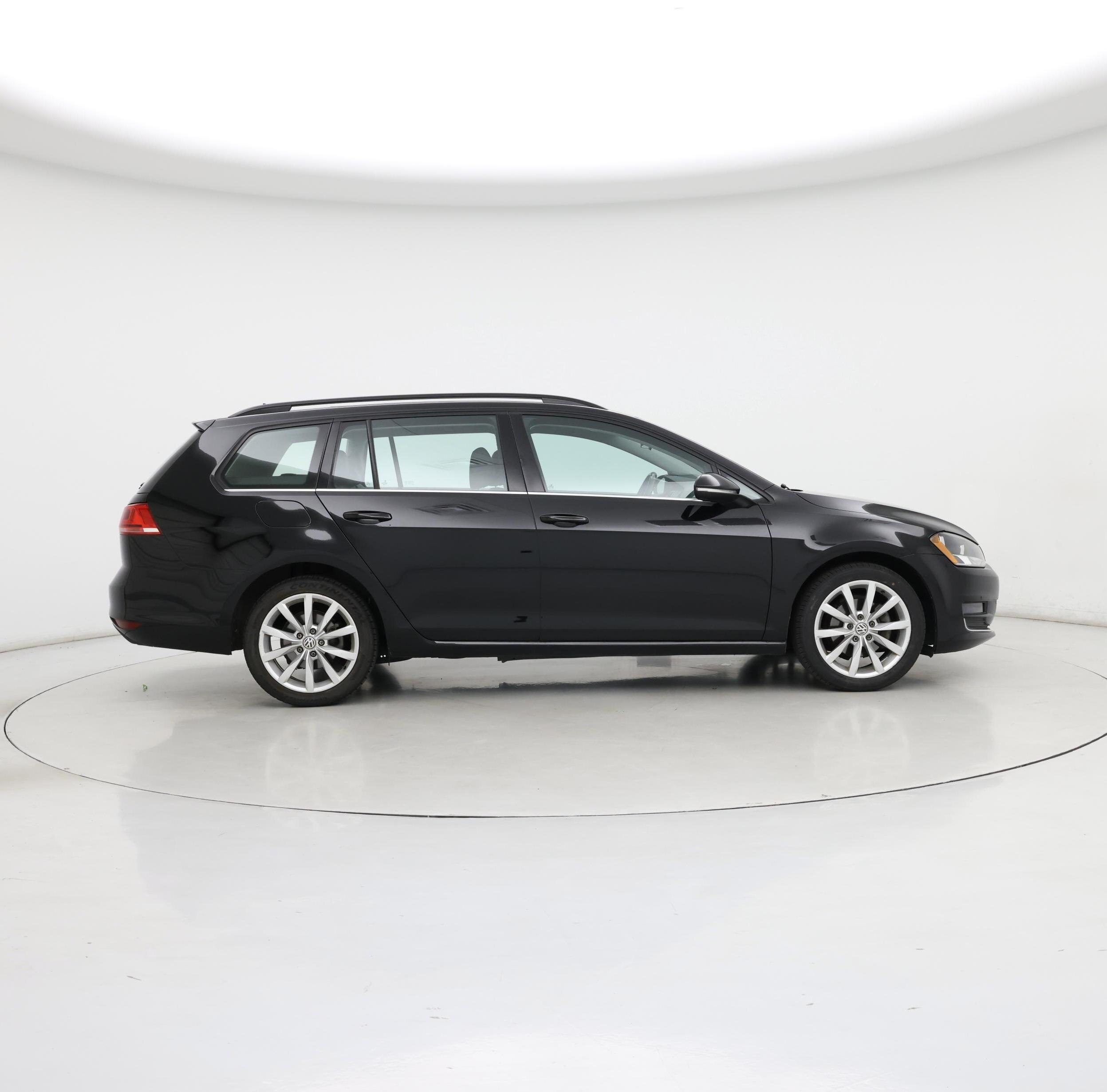 Thumbnail: 2017 Volkswagen Golf - 7