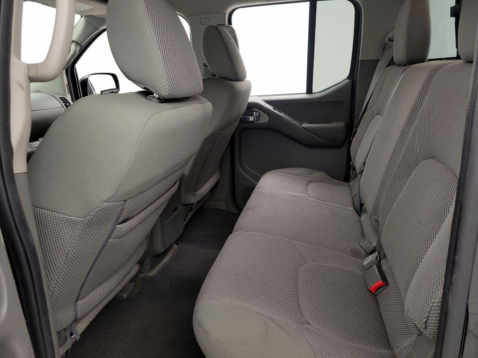 Thumbnail: 2016 Nissan Frontier - 18