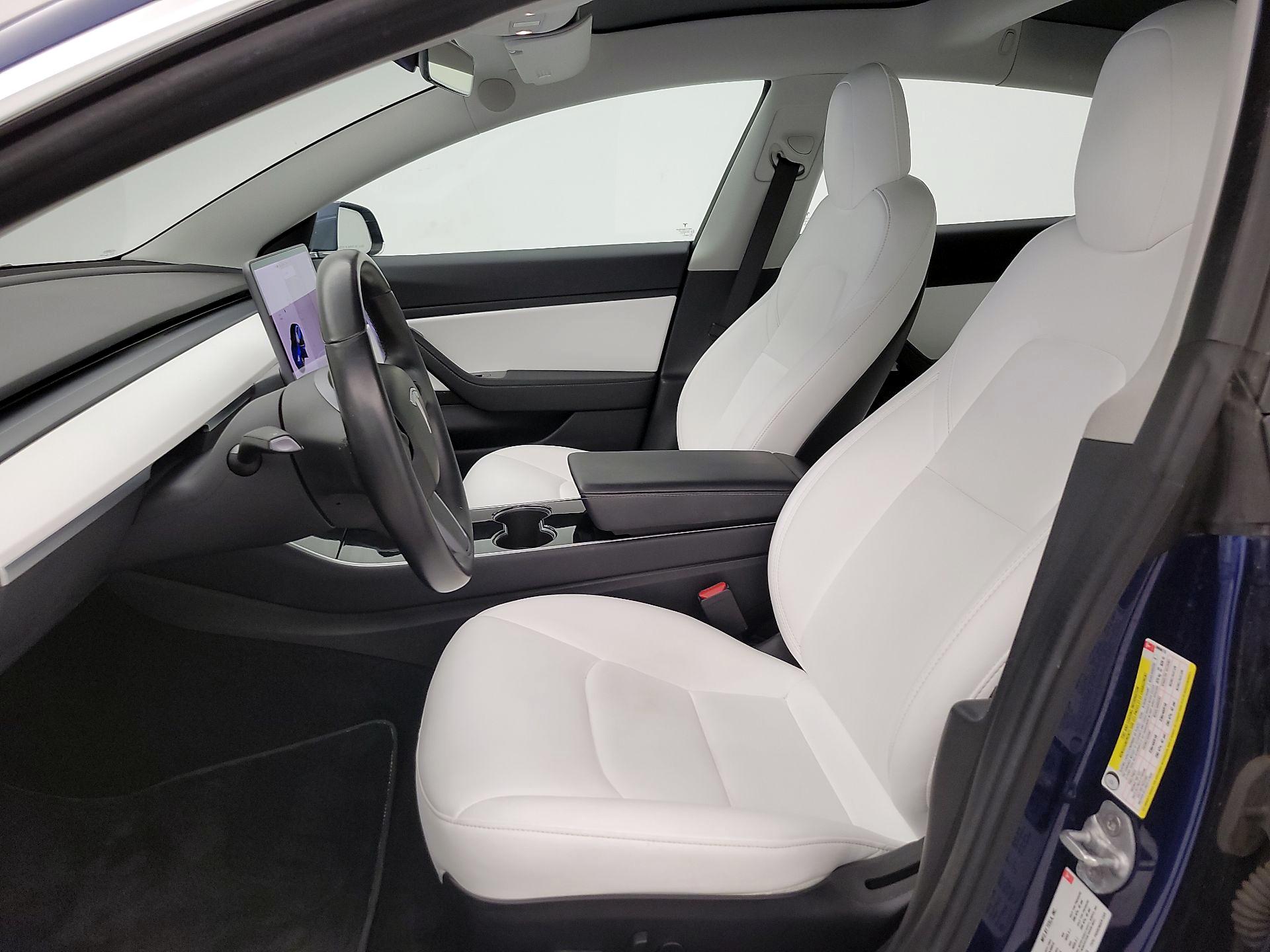 Thumbnail: 2018 Tesla Model 3 - 11
