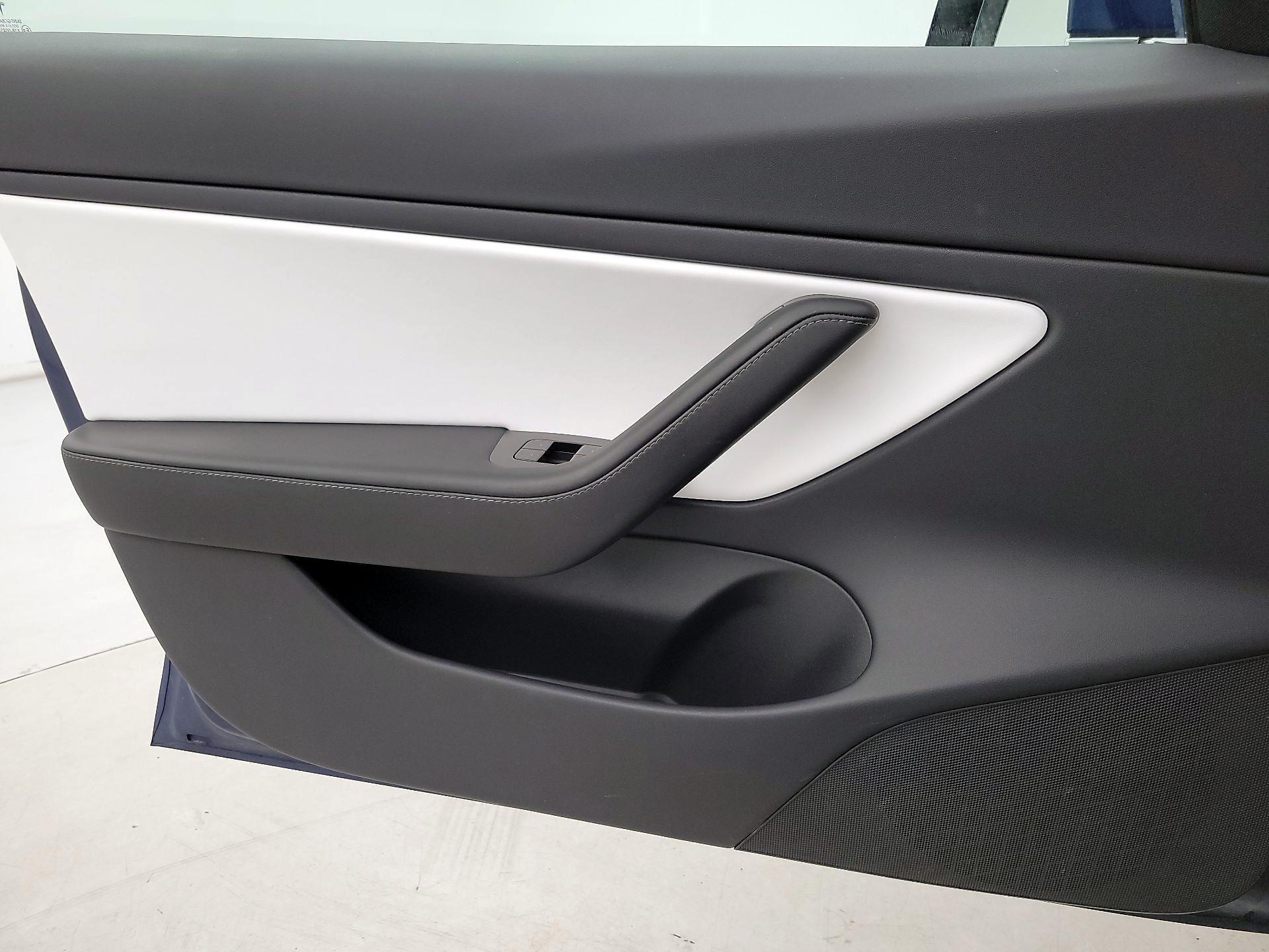 Thumbnail: 2018 Tesla Model 3 - 12