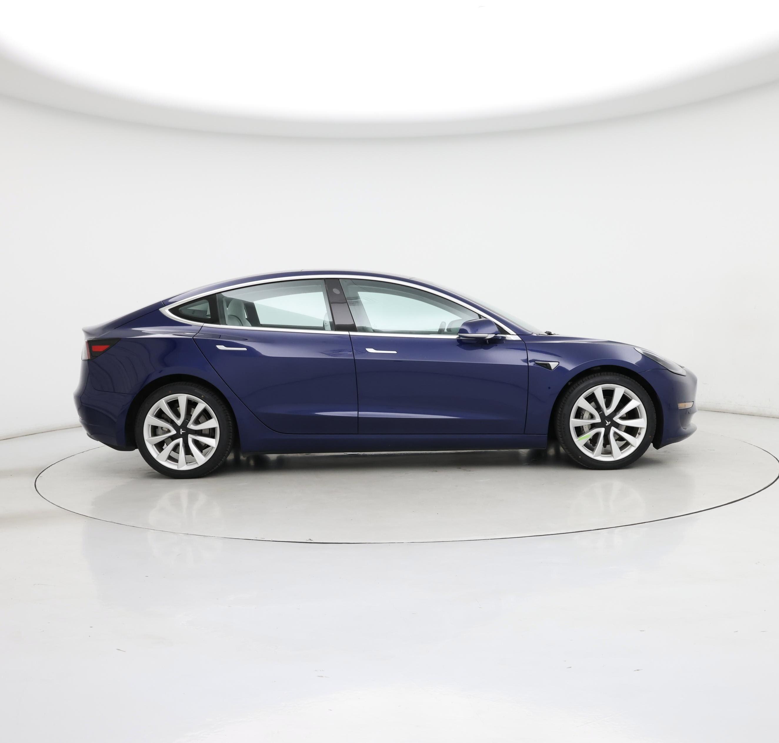 Thumbnail: 2018 Tesla Model 3 - 7