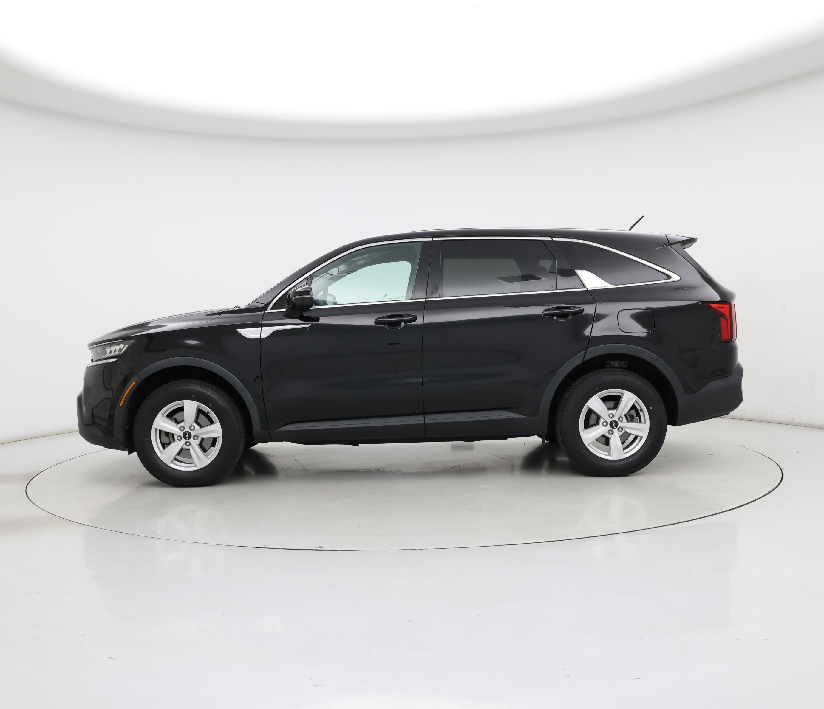 Thumbnail: 2022 Kia Sorento - 3