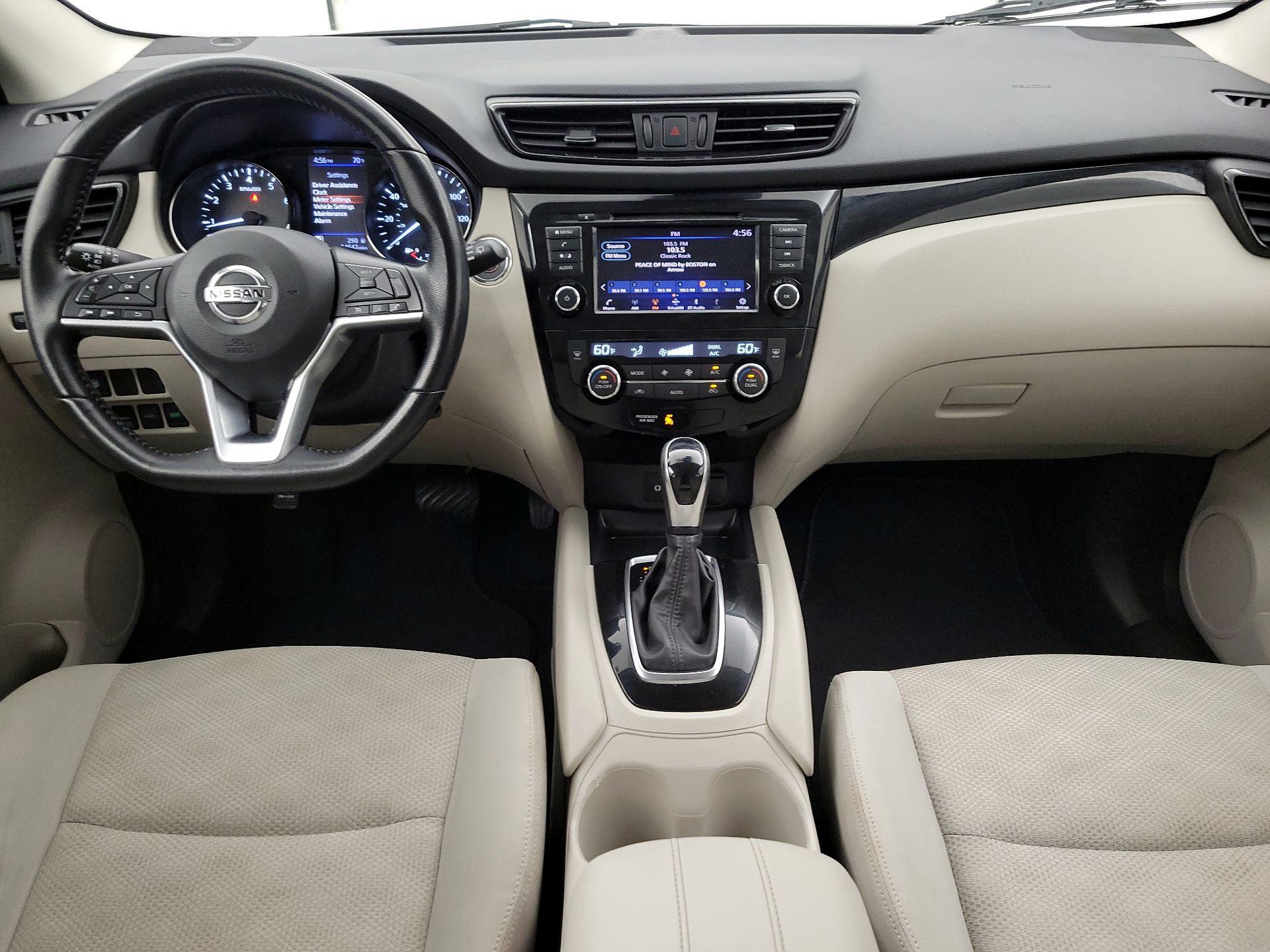 Thumbnail: 2020 Nissan Rogue Sport - 9