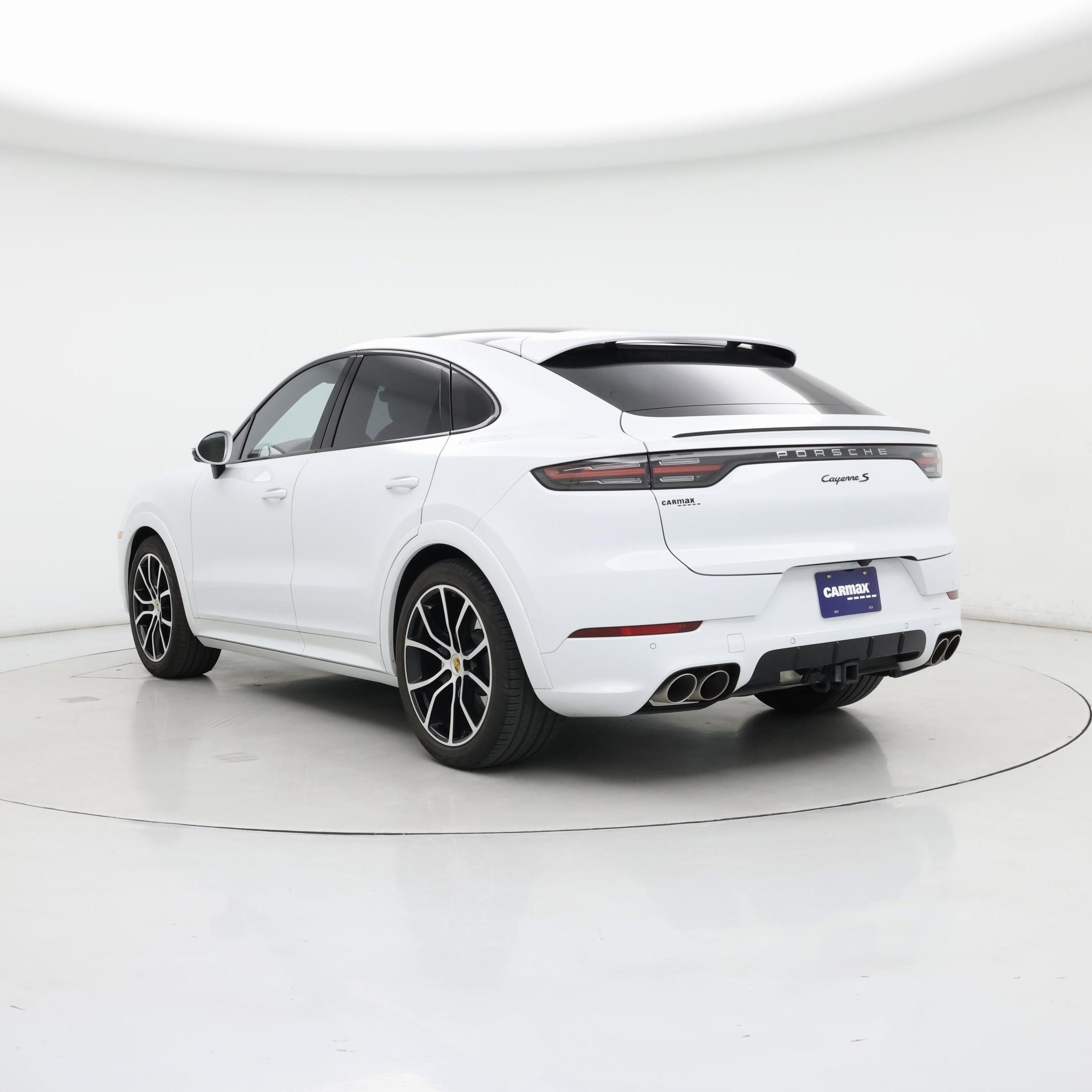 Thumbnail: 2020 Porsche Cayenne - 2