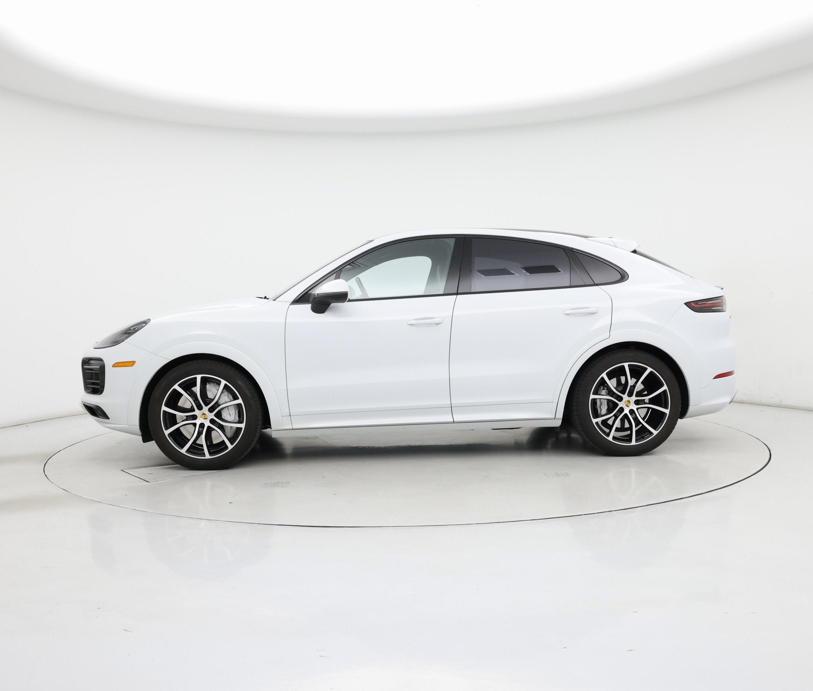 Thumbnail: 2020 Porsche Cayenne - 3