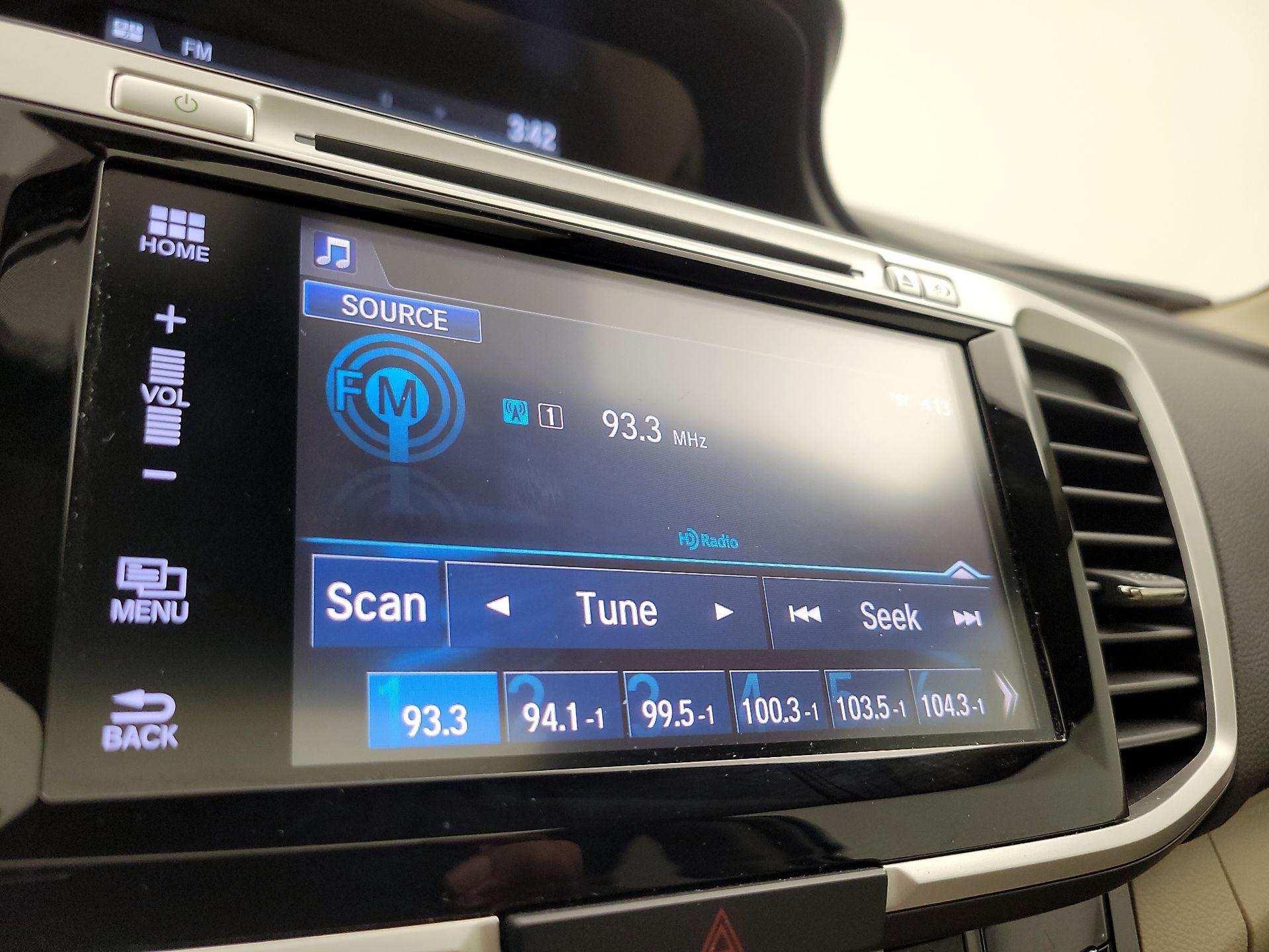 Thumbnail: 2016 Honda Accord - 15