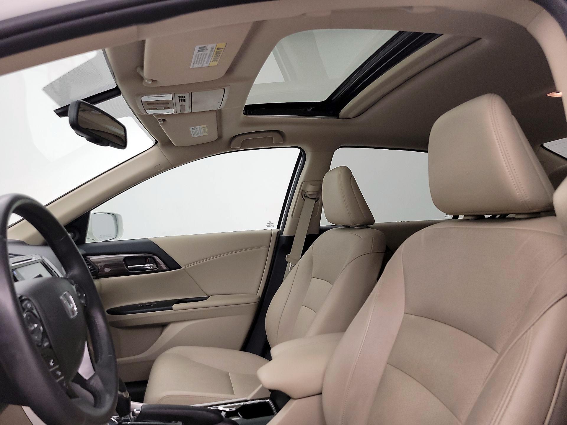 Thumbnail: 2016 Honda Accord - 19