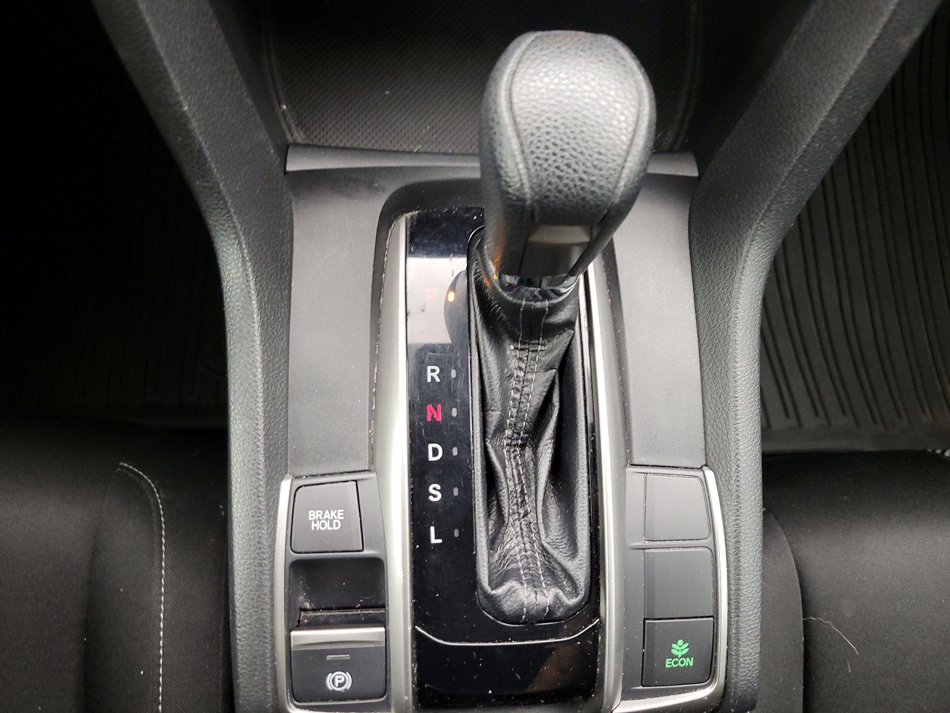 Thumbnail: 2019 Honda Civic - 17