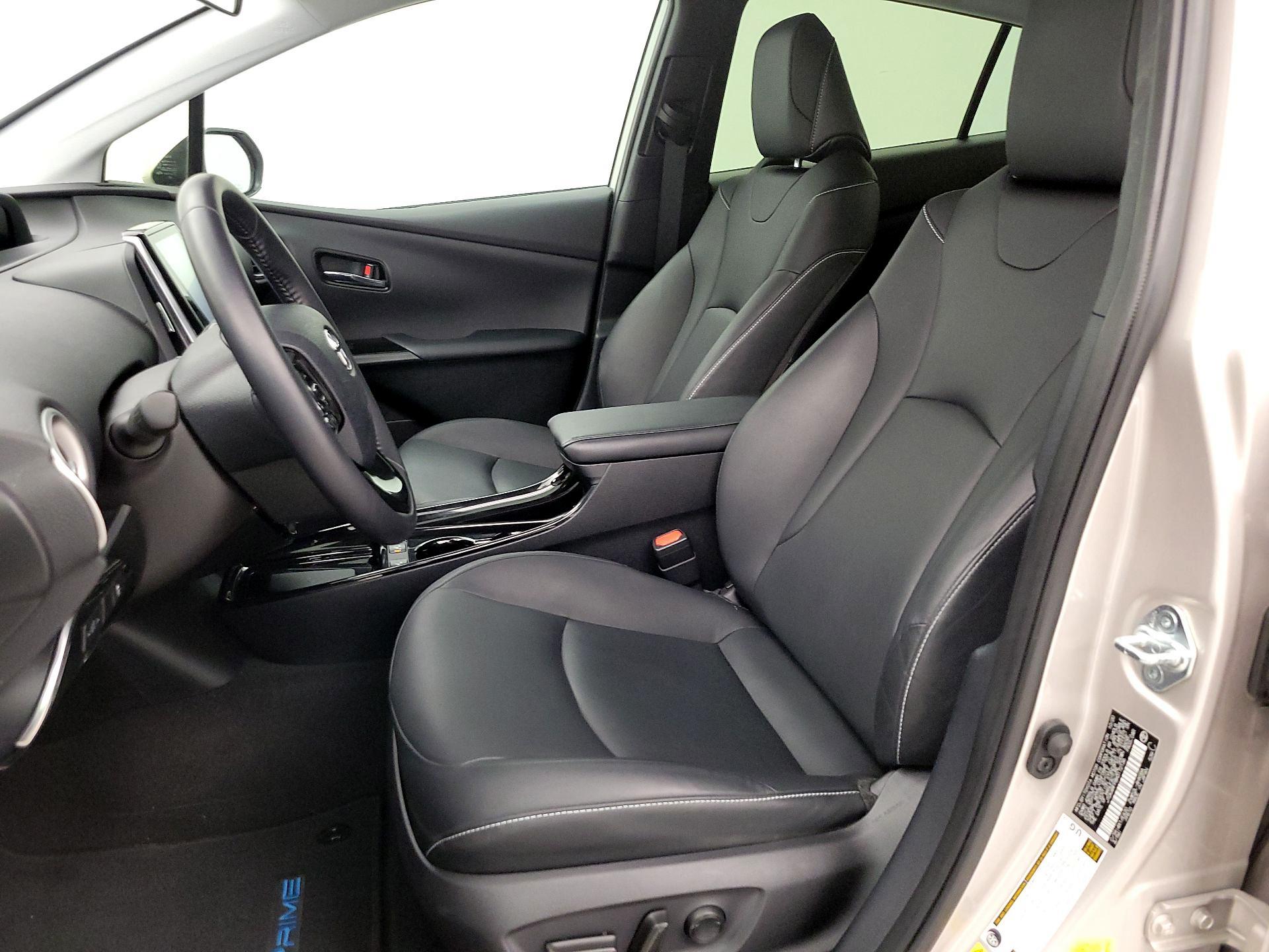 Thumbnail: 2021 Toyota Prius Prime - 11
