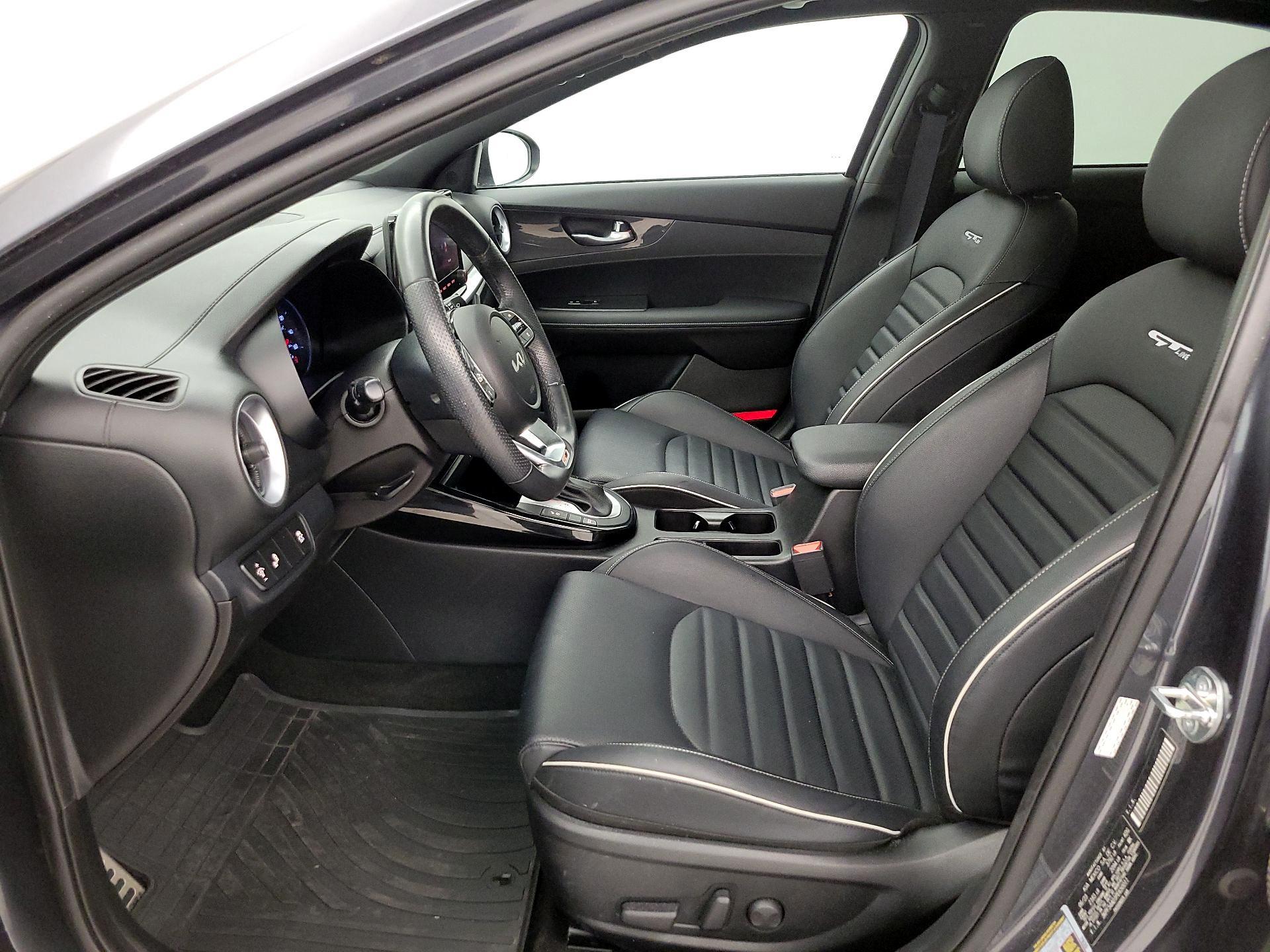 Thumbnail: 2023 Kia Forte - 11