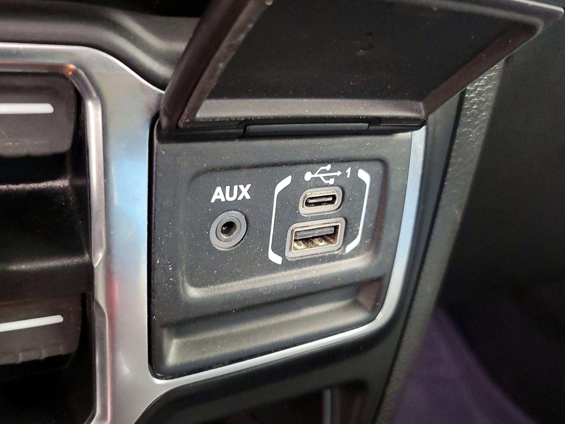 Thumbnail: 2022 Jeep Gladiator - 18