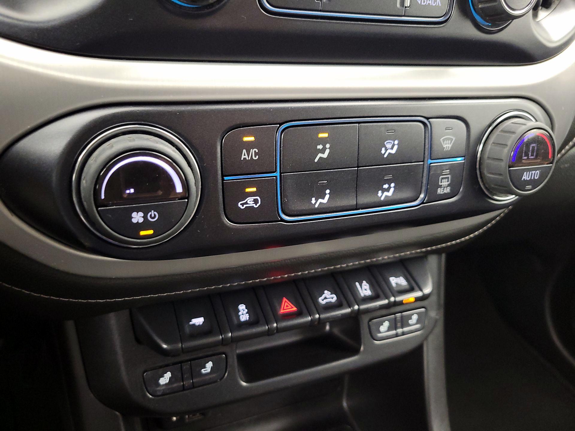 Thumbnail: 2020 GMC Canyon - 16