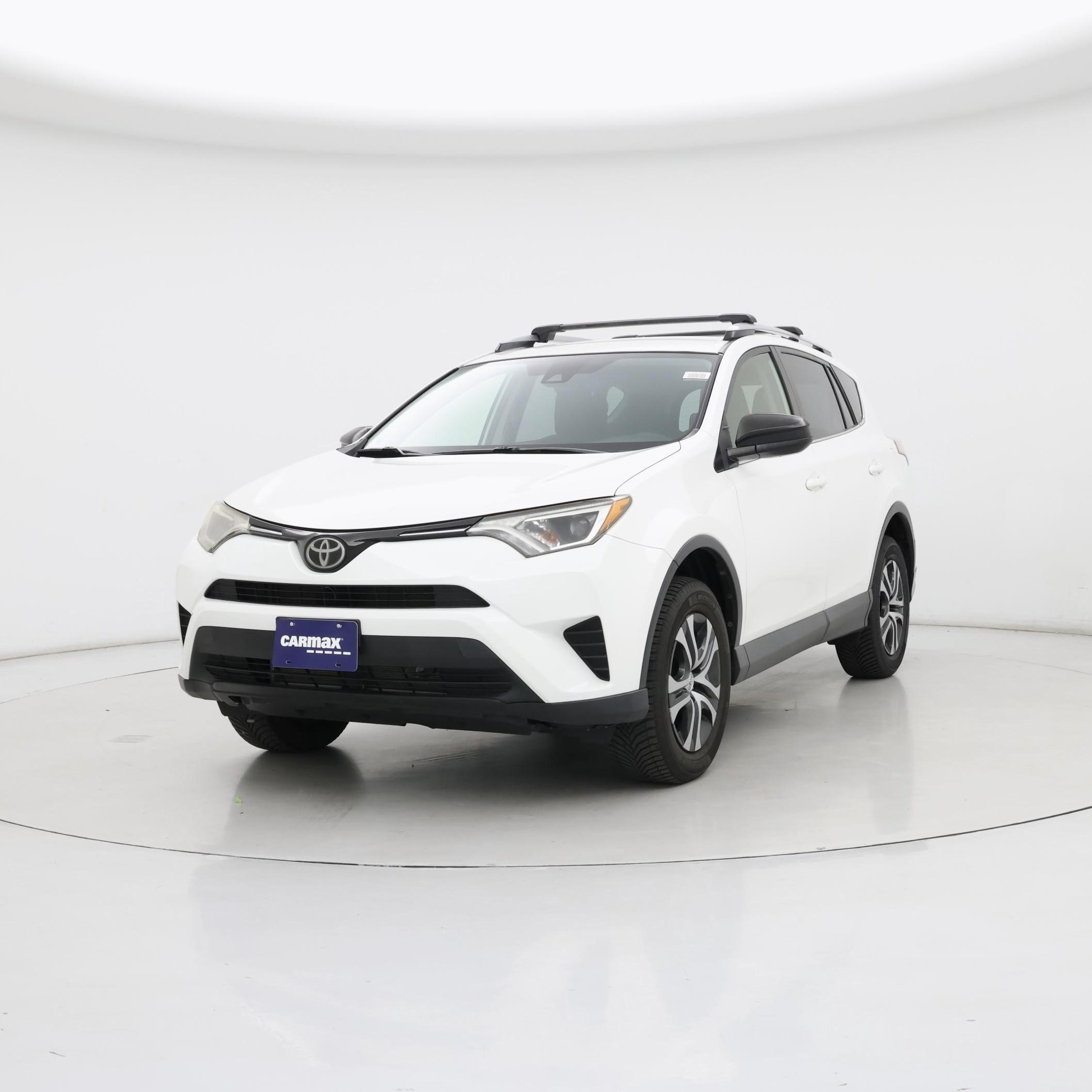 Thumbnail: 2018 Toyota RAV4 - 4